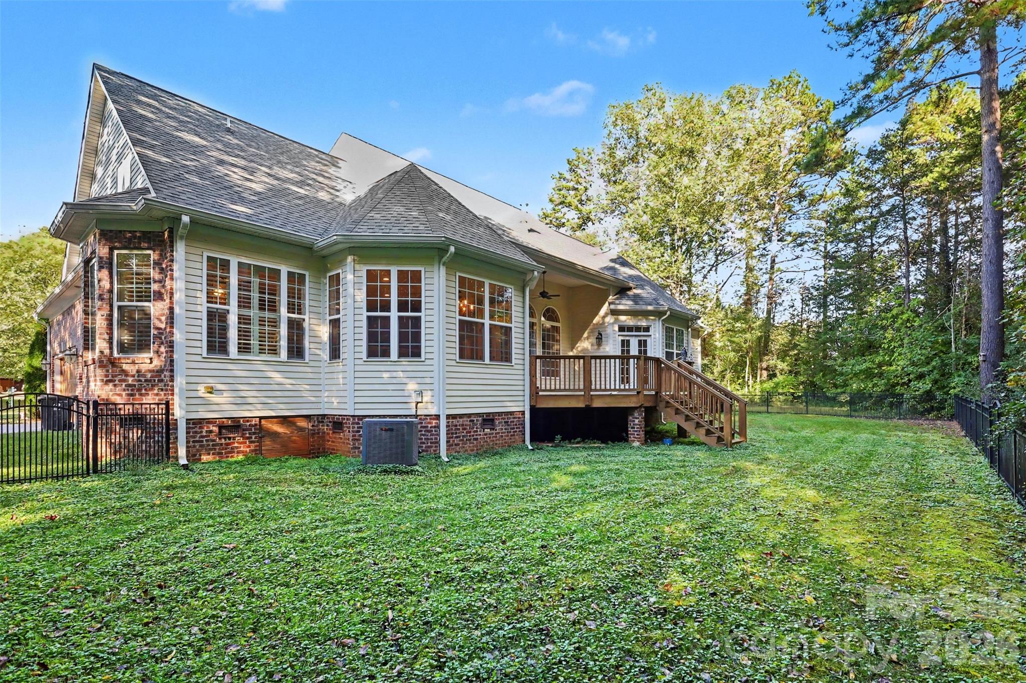 Single Family Residence at 8611 Kerns Meadow Lane, Huntersville, photo 30 of 39