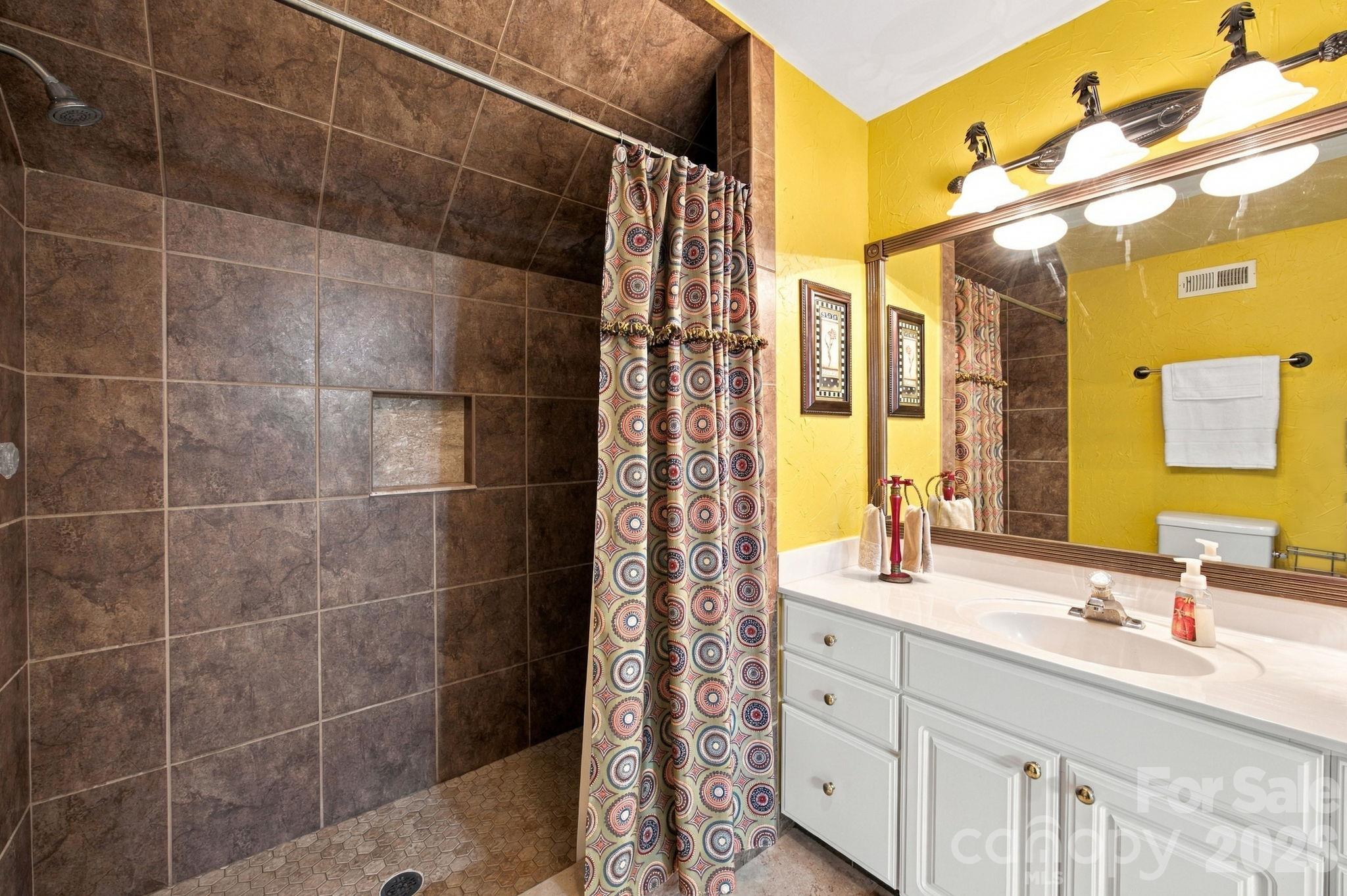 Upper level bathroom. - 6611 Providence Road S, Waxhaw