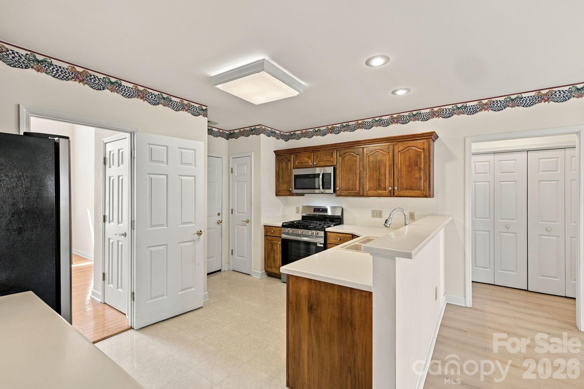 Townhouse at 3131 9th Street Drive NE, Hickory, photo 11 of 25