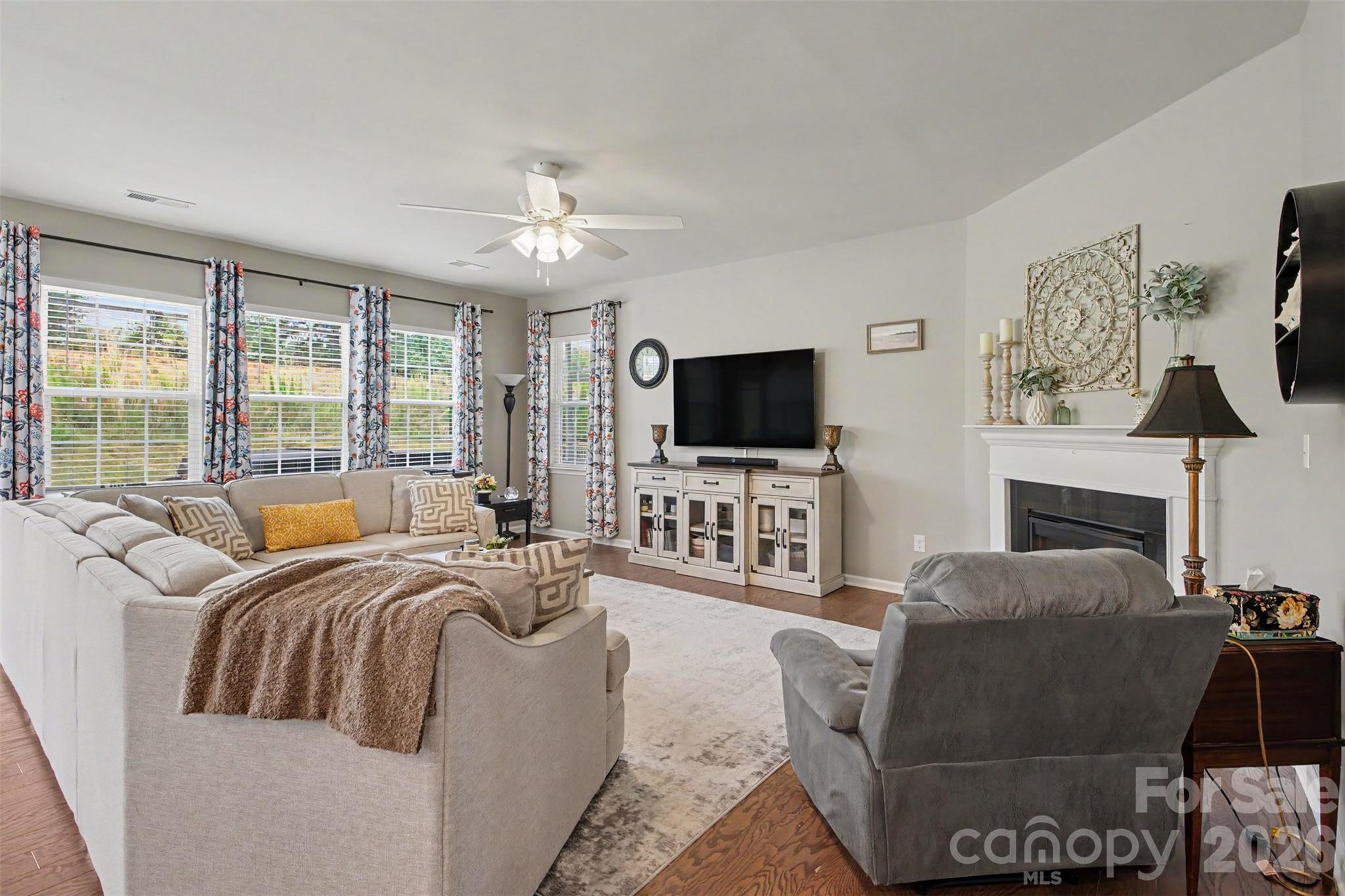 Single Family Residence at 163 Abersham Drive, Mooresville, photo 5 of 36