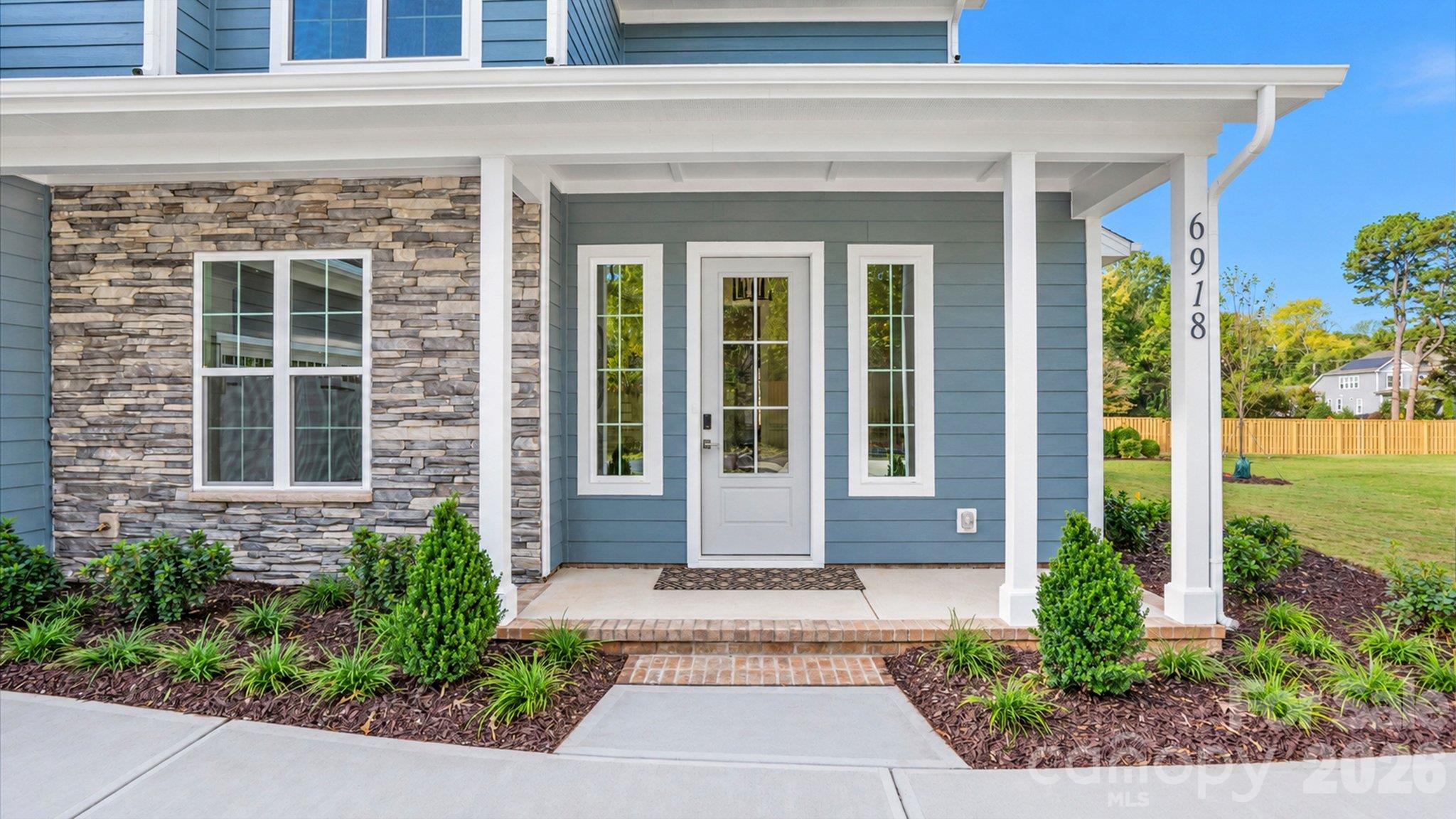 Single Family Residence at 6918 Alexander Road, Charlotte, photo 2 of 45