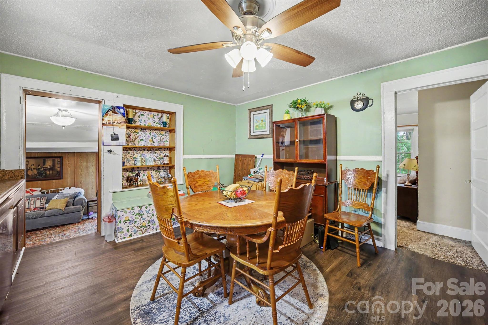 Single Family Residence at 1572 Monument Avenue, Gastonia, photo 10 of 22