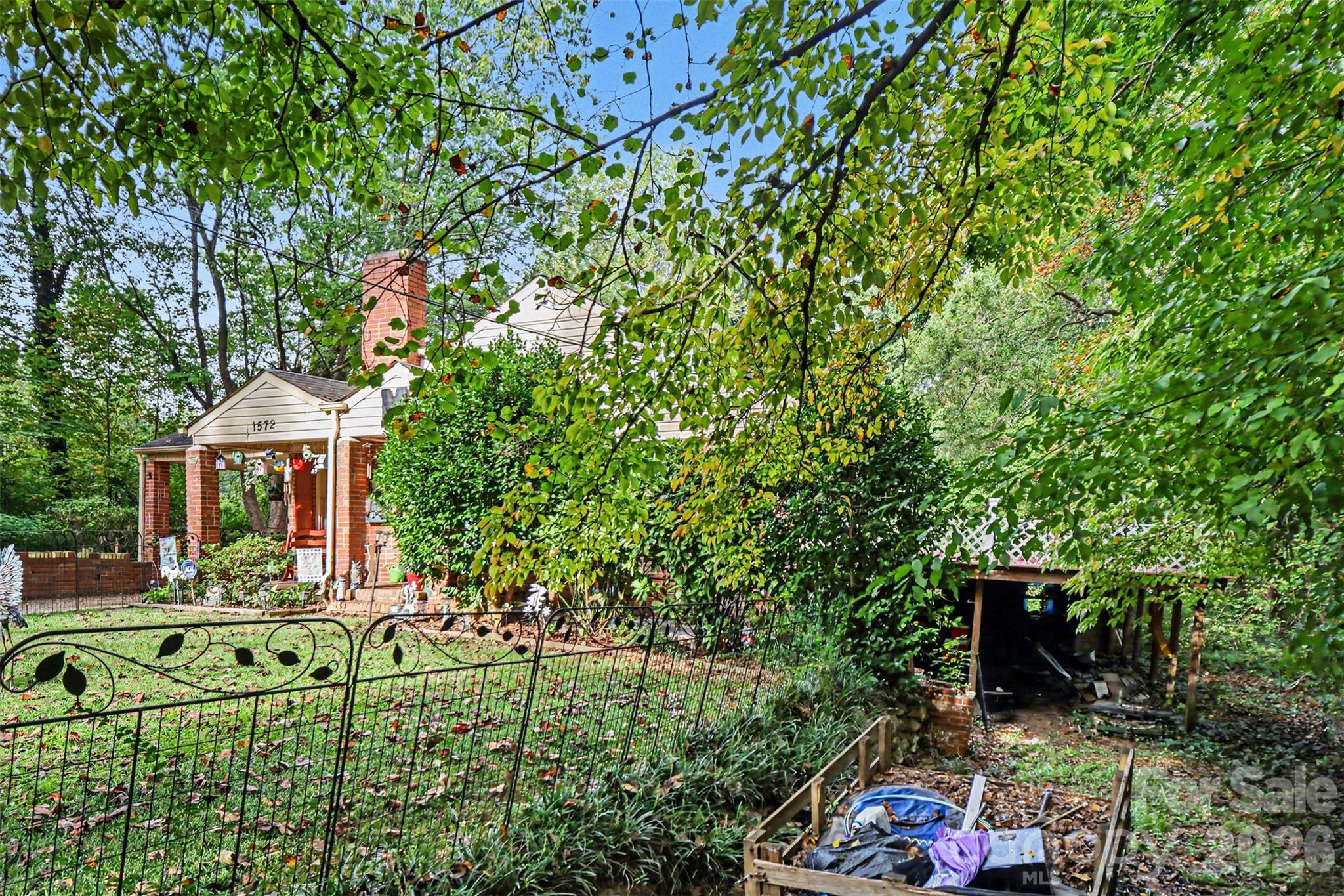 Single Family Residence at 1572 Monument Avenue, Gastonia, photo 21 of 22
