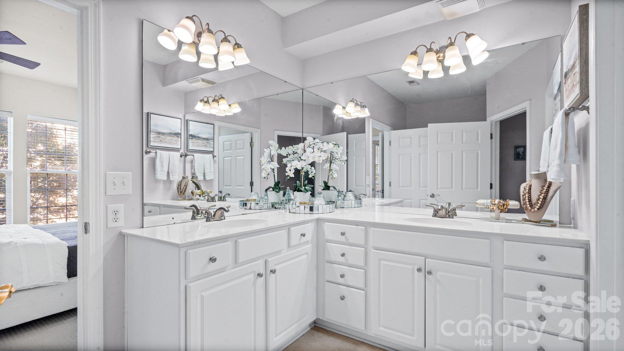 Condominium at 3250 Margellina Drive, Charlotte, photo 15 of 26