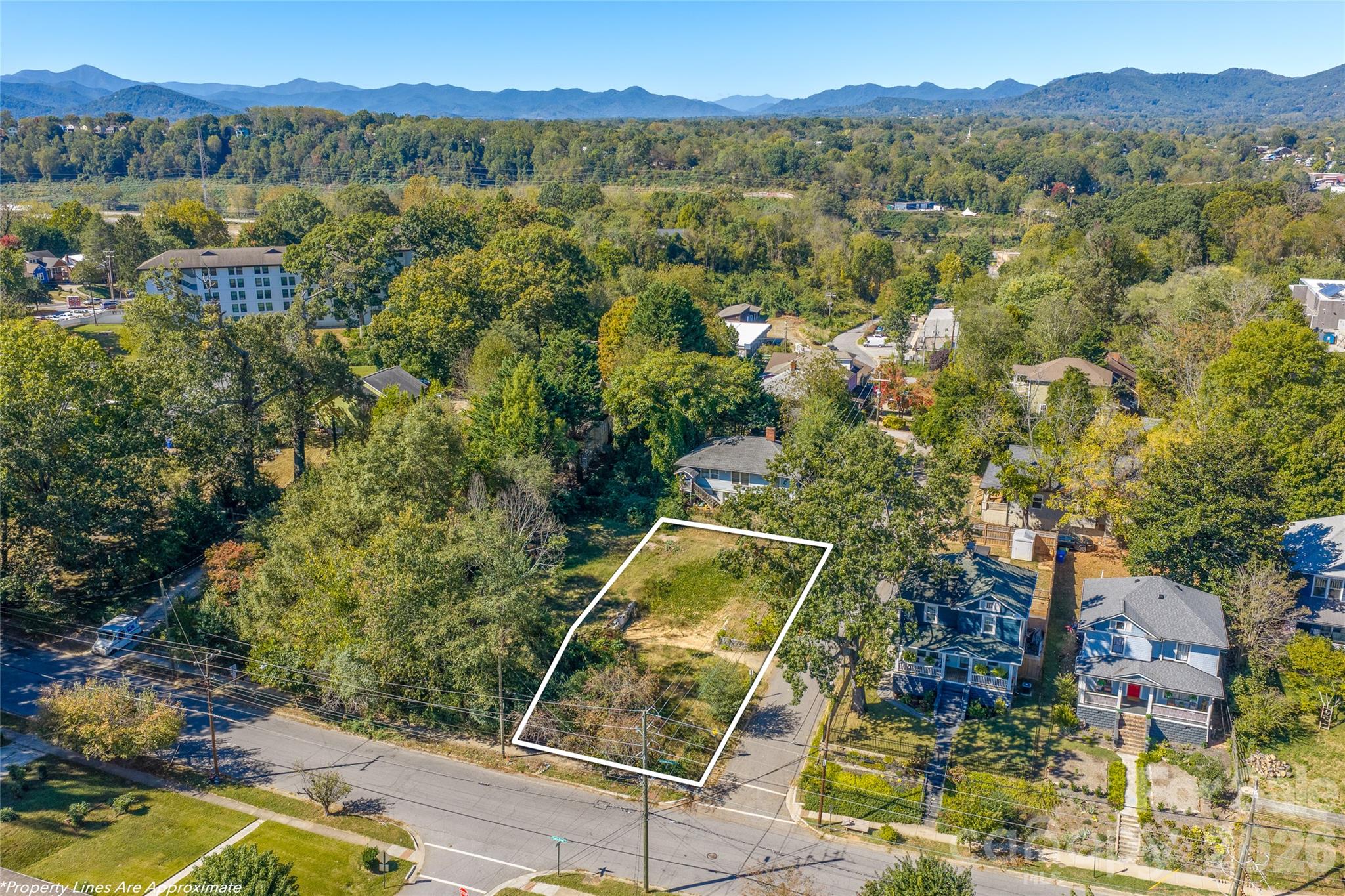 Lot at 271 S French Broad Avenue, Asheville, photo 8 of 10