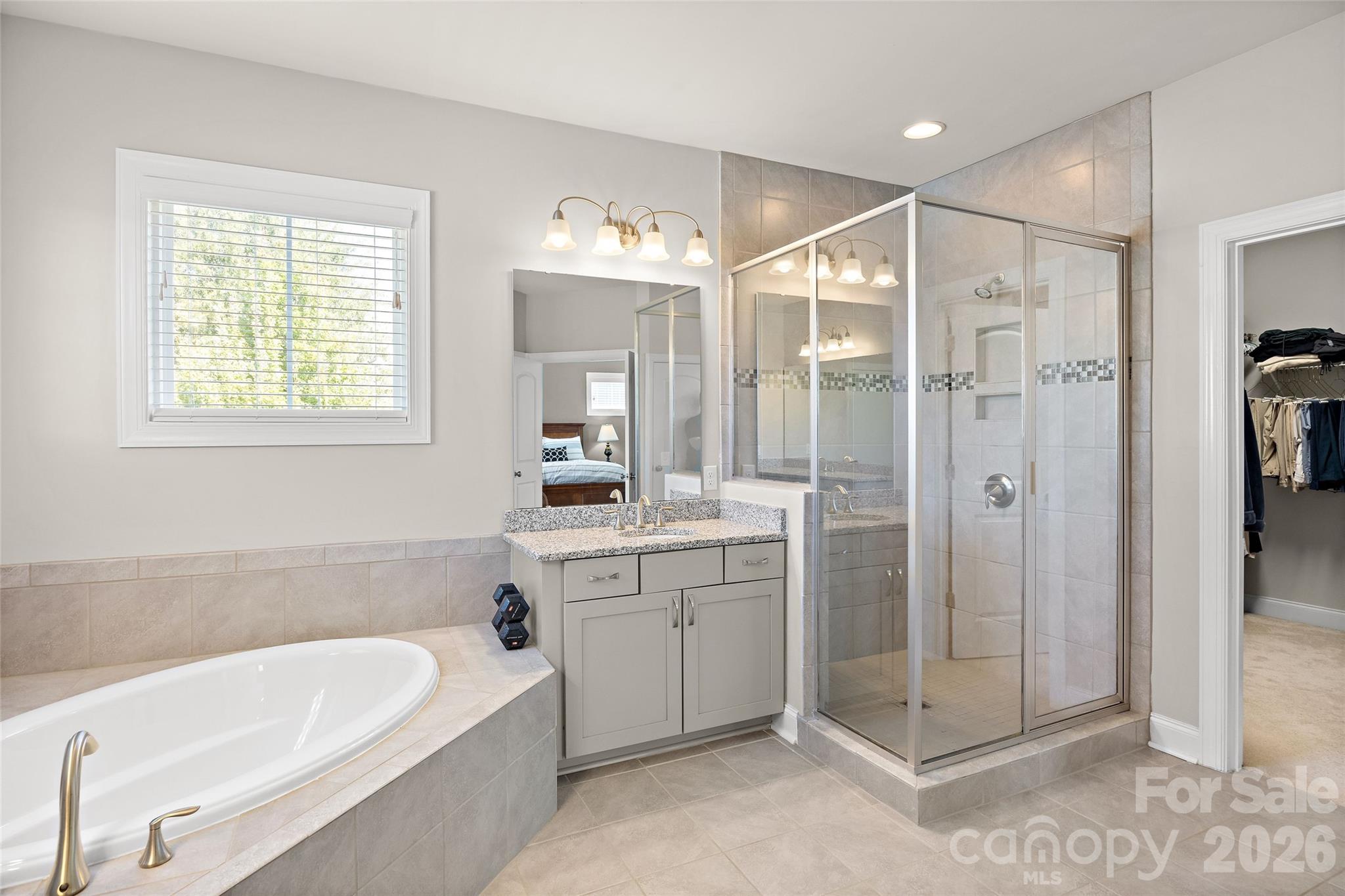 Oversized Soaking Tub and Glass Enclosed Shower - 1557 Cedar Park Drive, Pineville