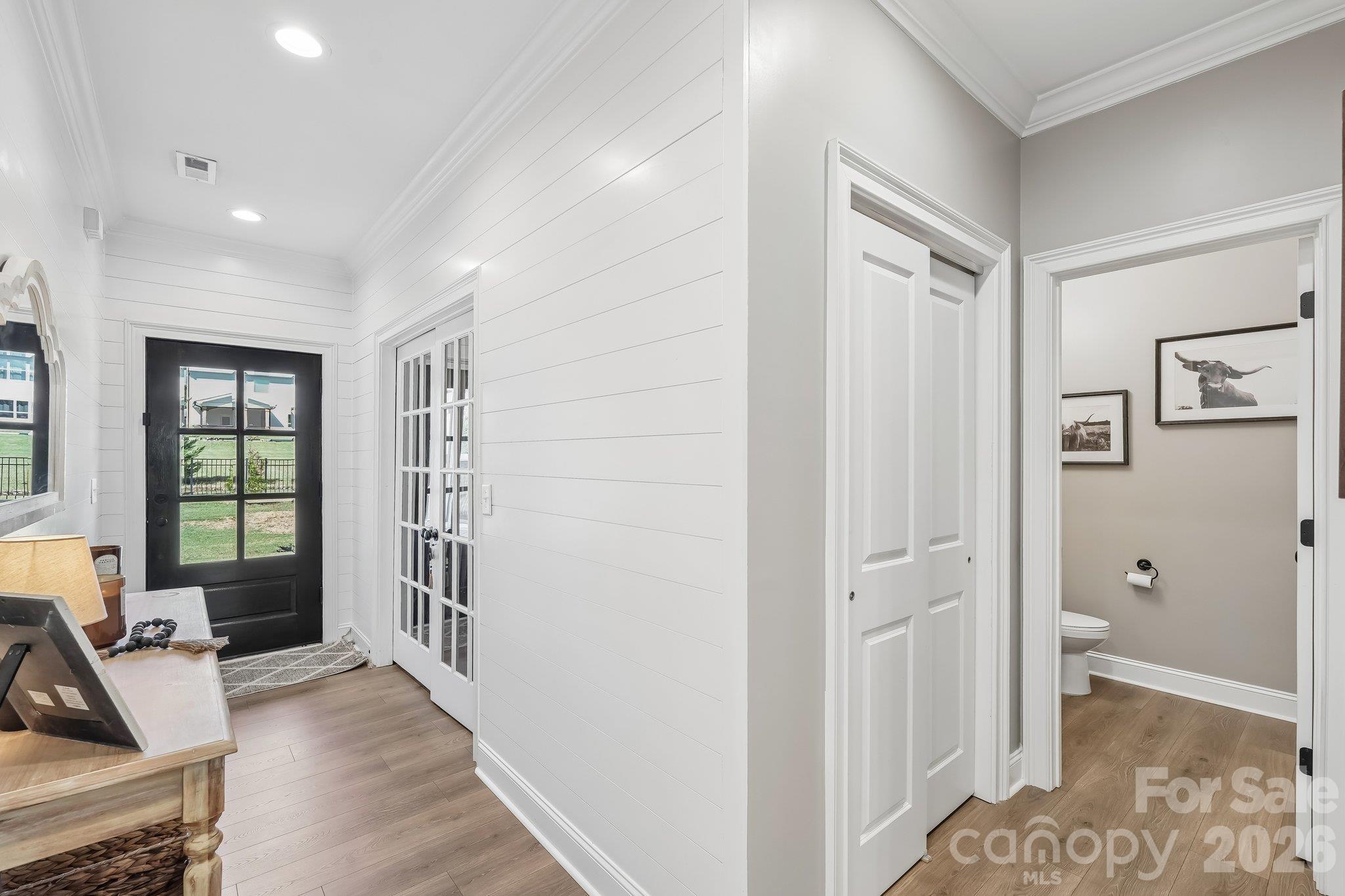 Single Family Residence at 952 Armstrong Road, Belmont, photo 5 of 47