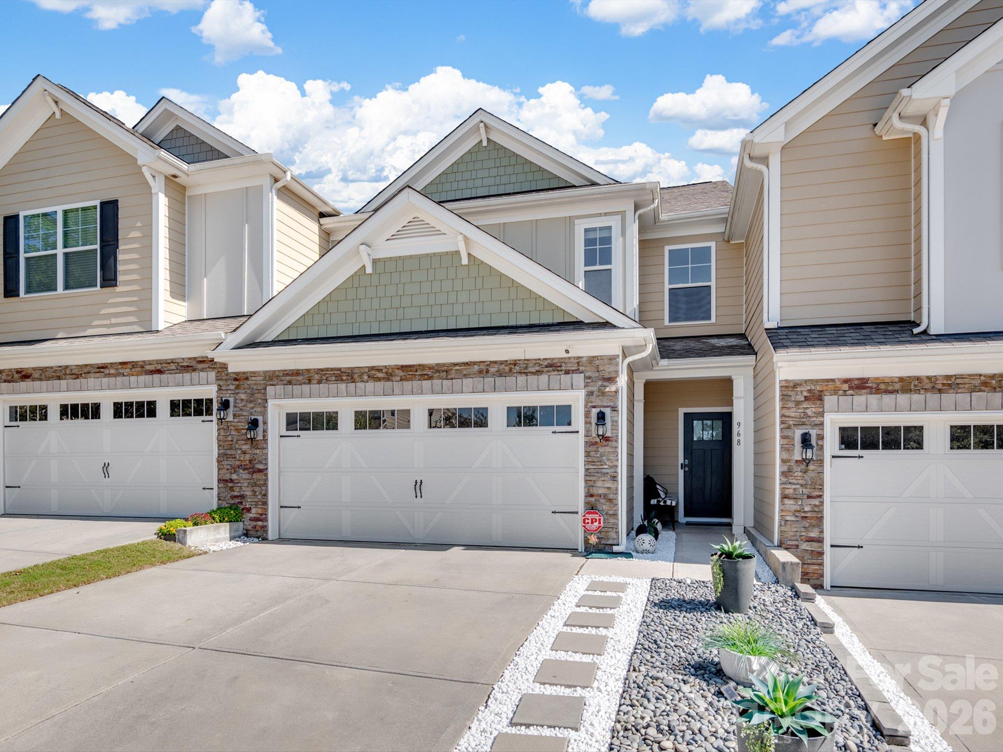 Townhouse at 968 Pennington Drive, Lancaster, photo 6 of 48