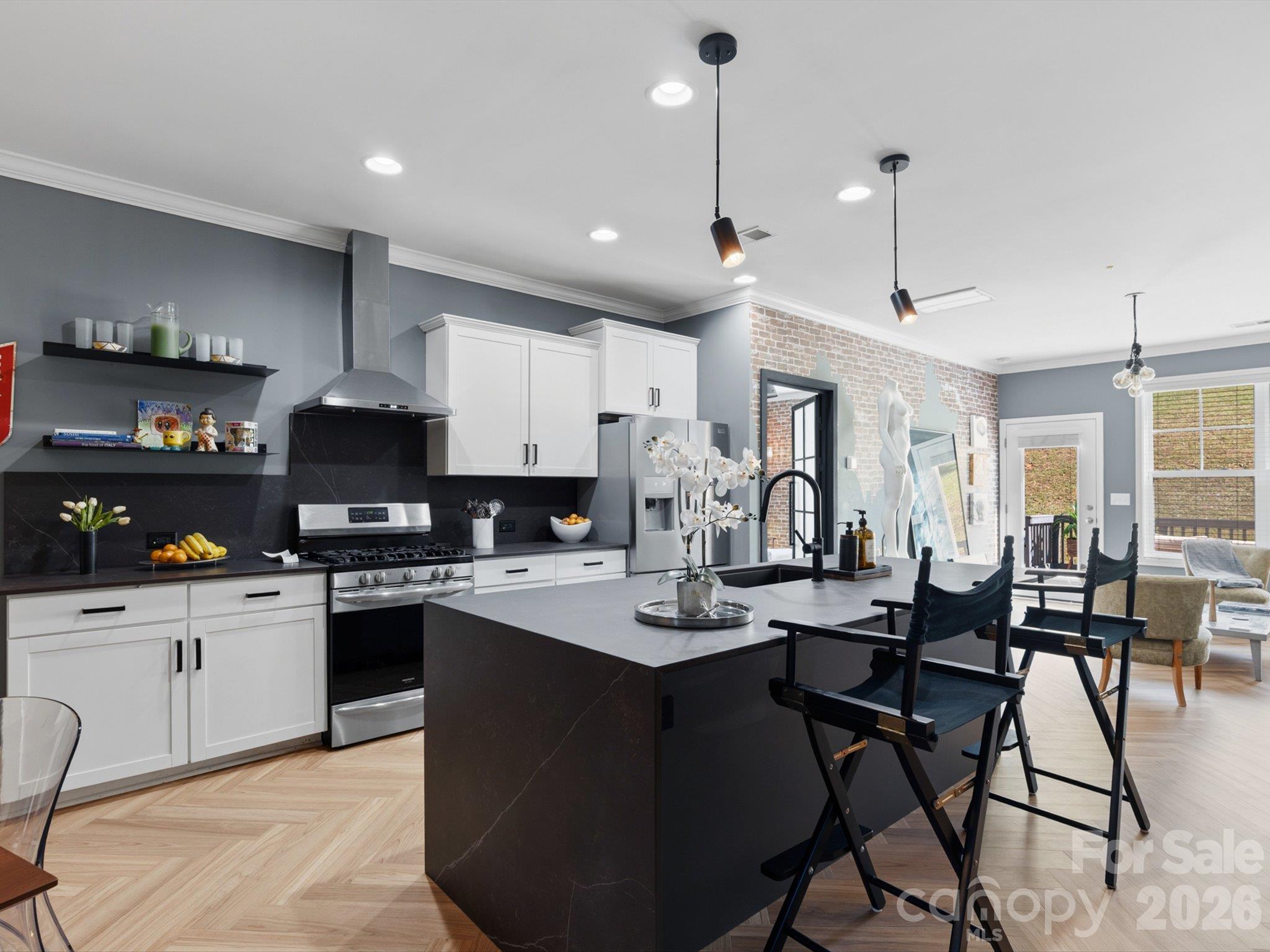 Townhouse at 968 Pennington Drive, Lancaster, photo 11 of 48