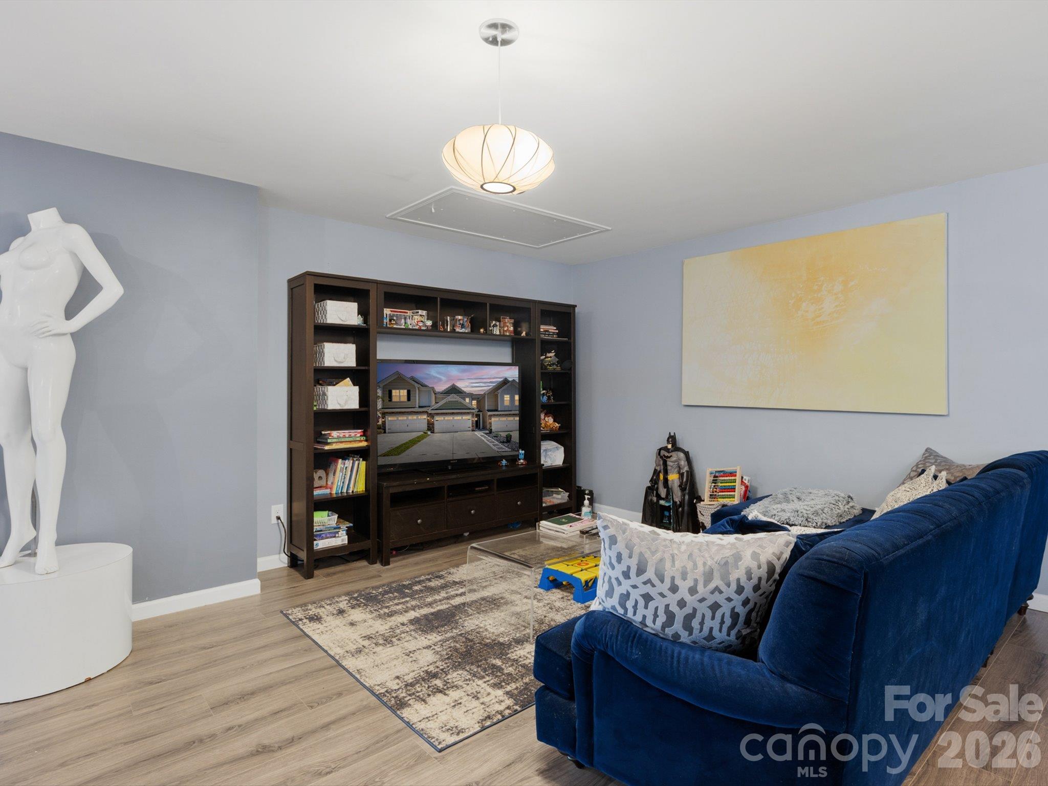 Townhouse at 968 Pennington Drive, Lancaster, photo 24 of 48