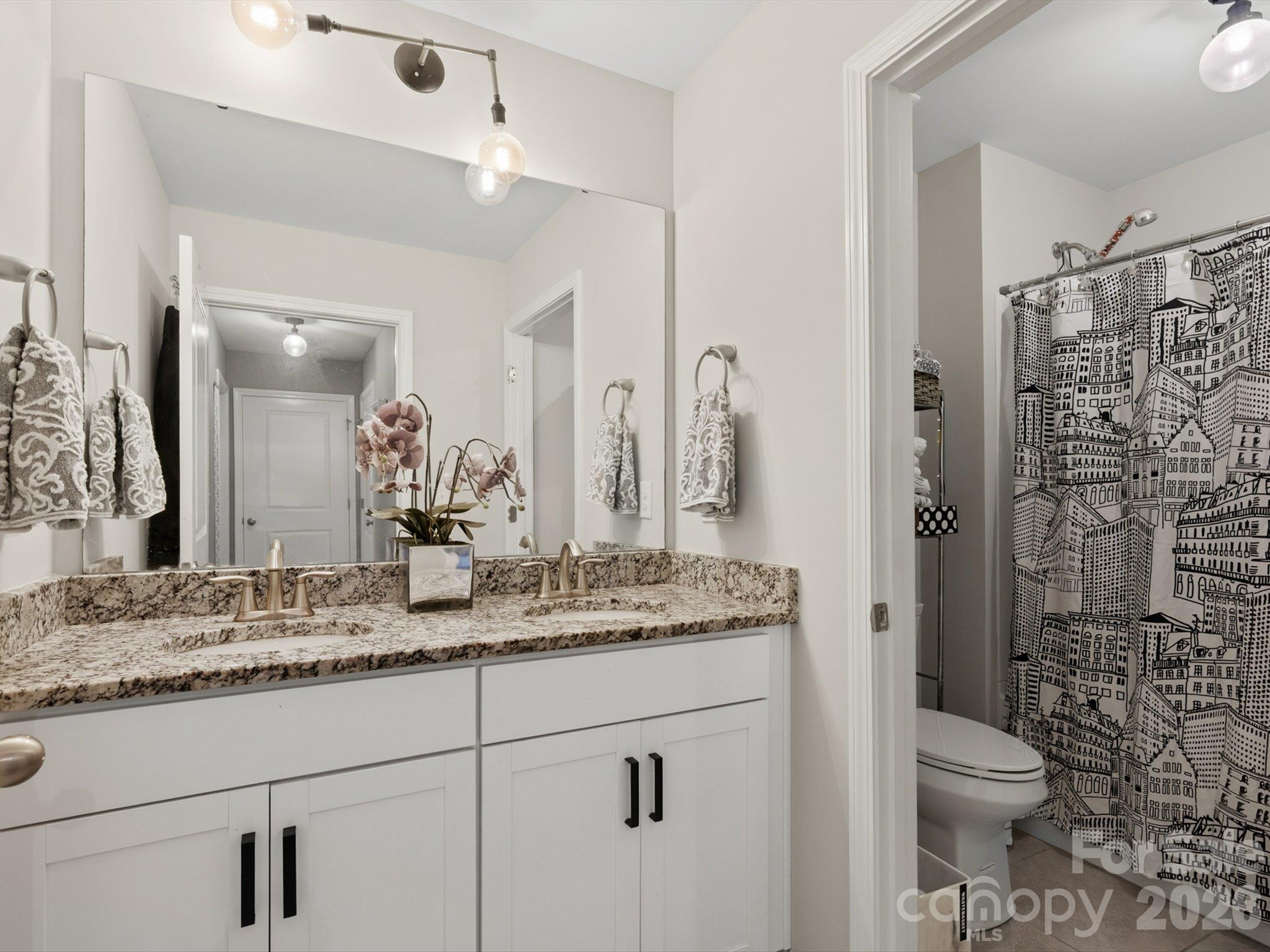 Townhouse at 968 Pennington Drive, Lancaster, photo 30 of 48