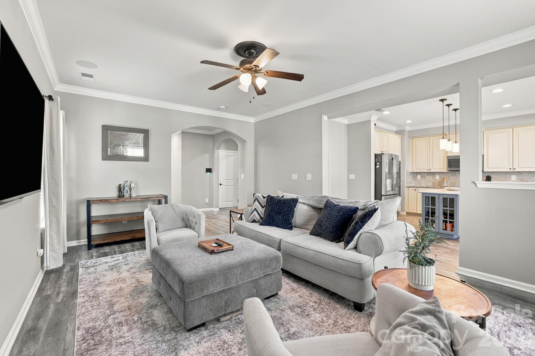 Single Family Residence at 2516 Alyssa Lane, Charlotte, photo 9 of 48