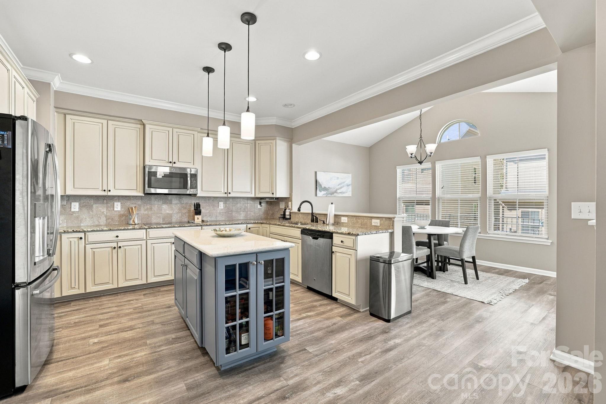 Single Family Residence at 2516 Alyssa Lane, Charlotte, photo 11 of 48