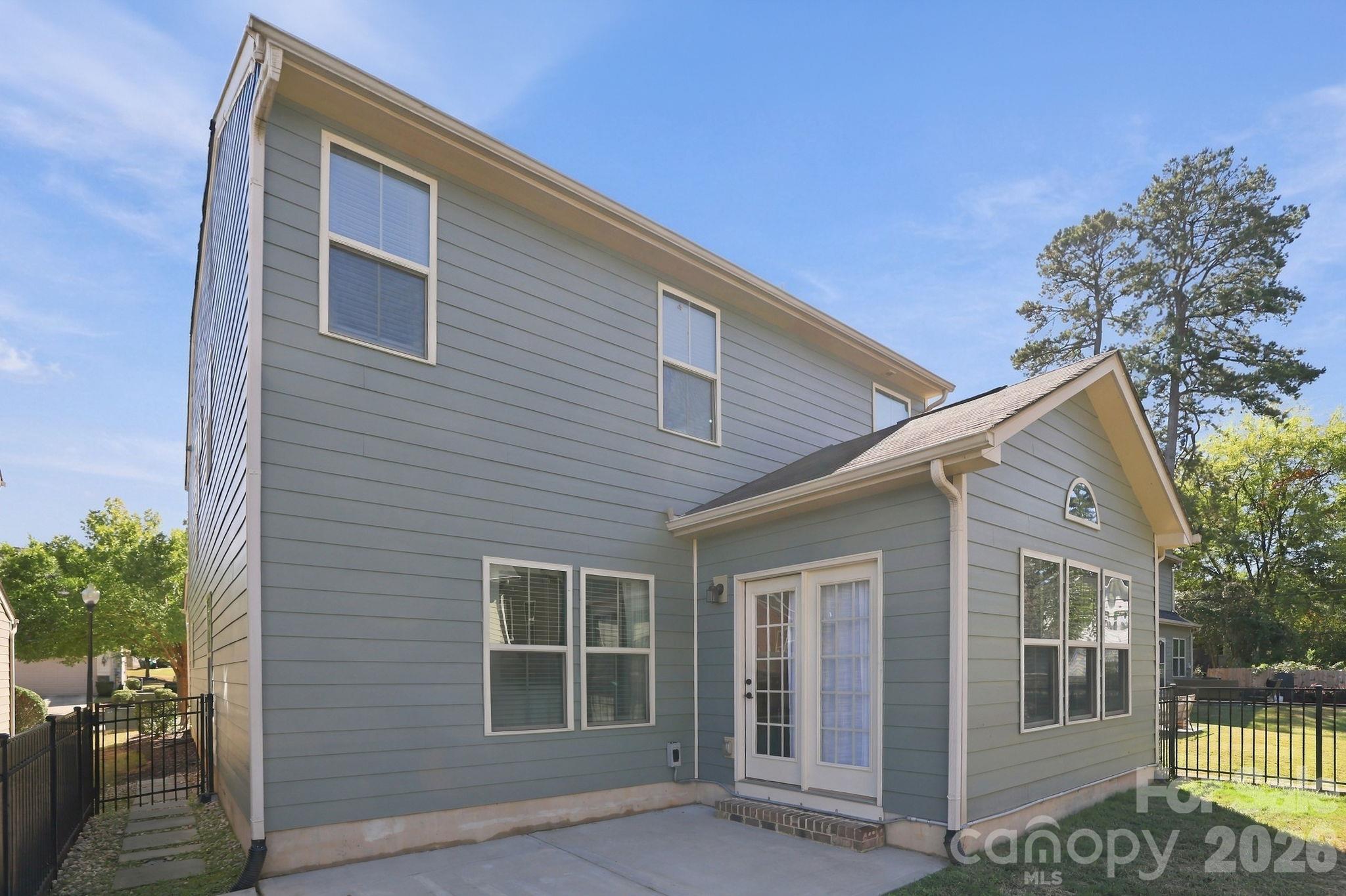 Single Family Residence at 2516 Alyssa Lane, Charlotte, photo 37 of 48