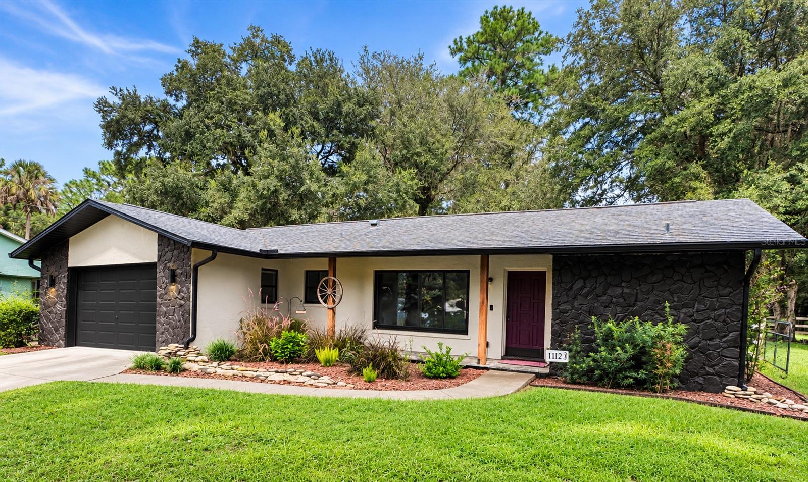 11129 W CEDAR LAKE DR