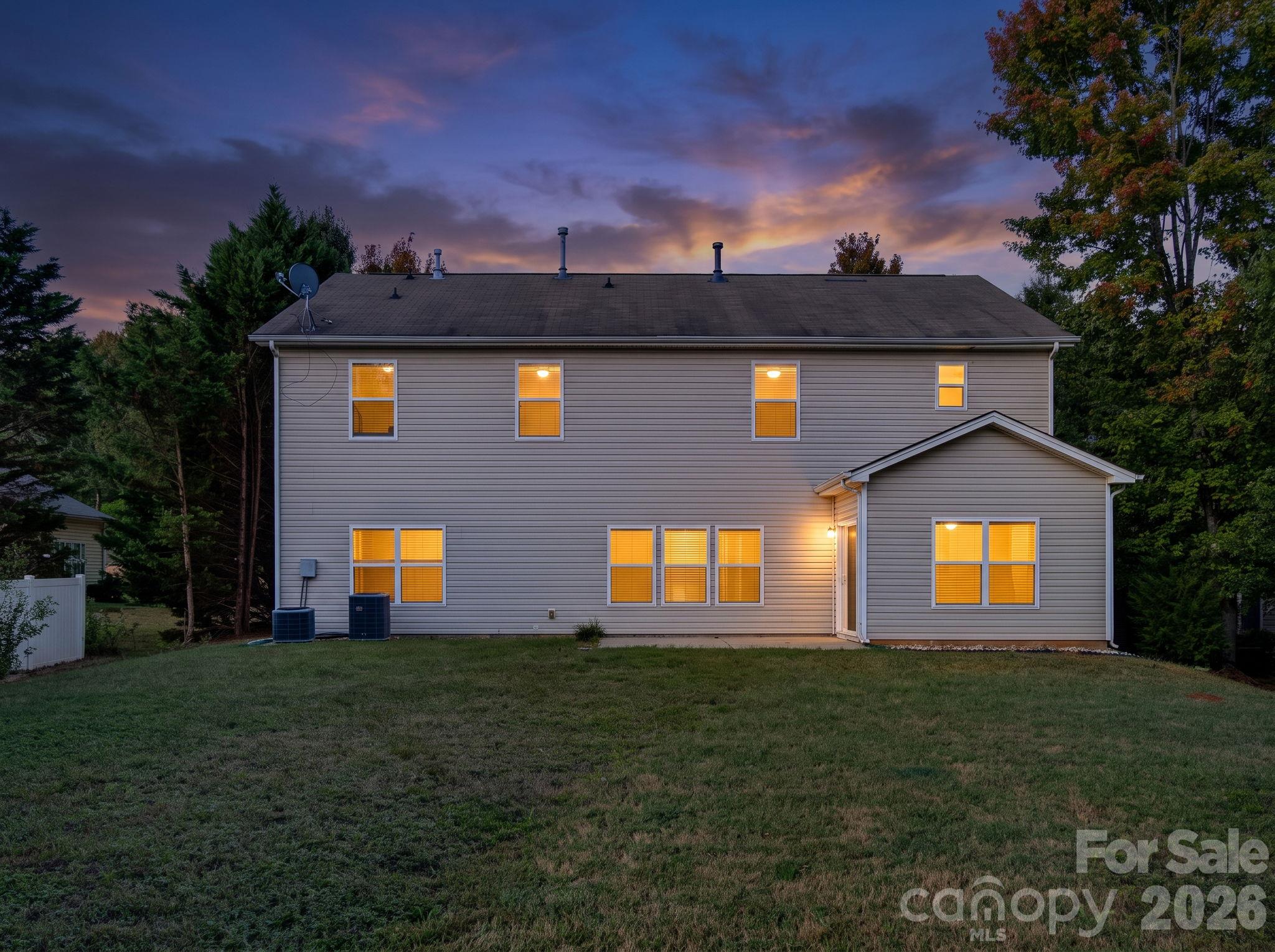 Single Family Residence at 529 Putting Drive, Fort Mill, photo 35 of 46