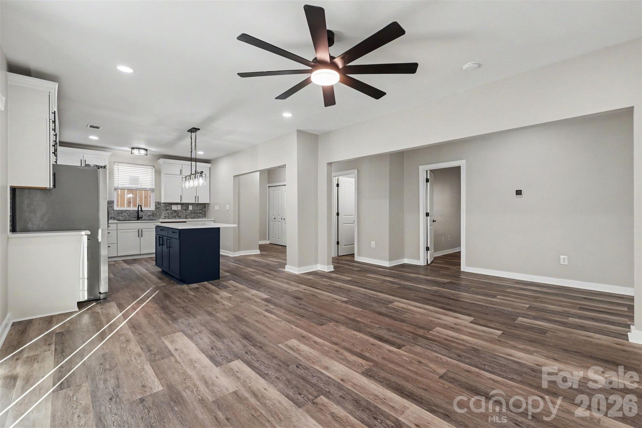 Single Family Residence at 1309 Fairmont Street, Charlotte, photo 6 of 39