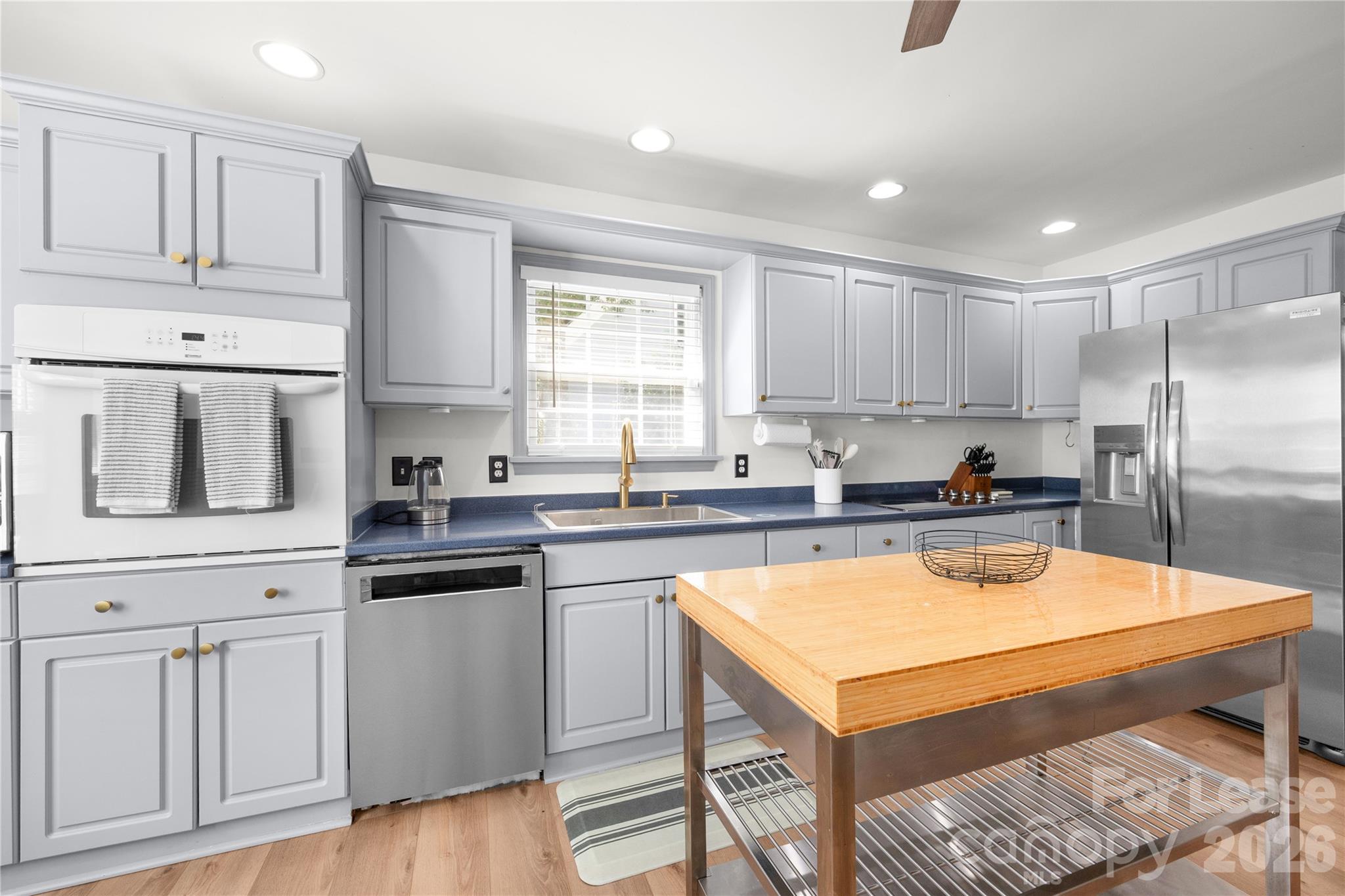 Single Family Residence at 817 Sedgefield Road, Charlotte, photo 15 of 42