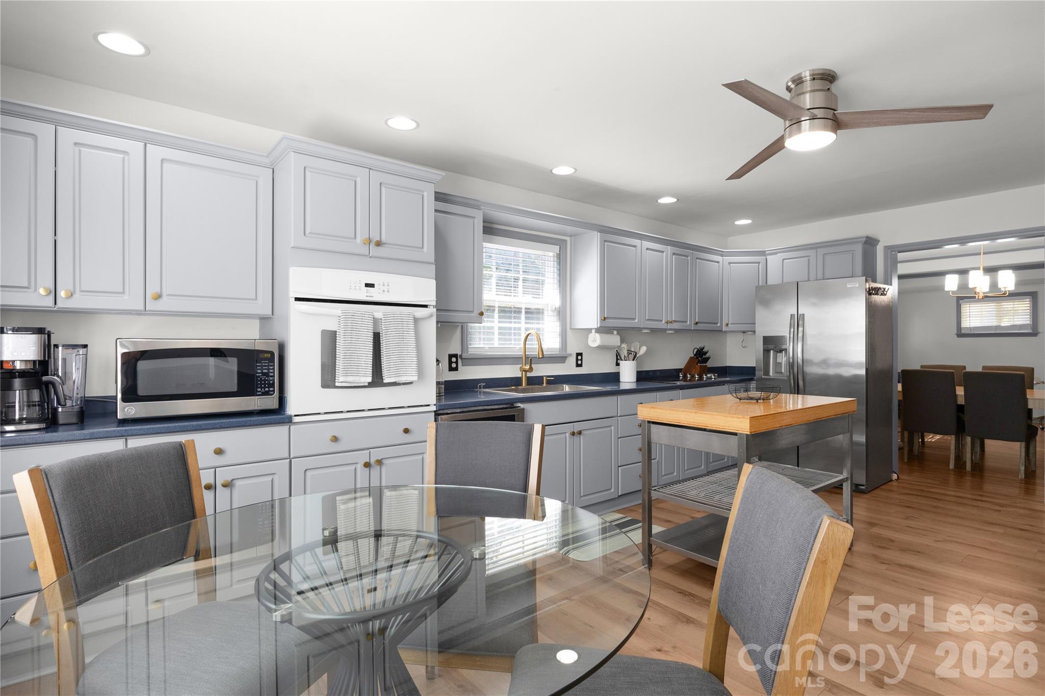 Single Family Residence at 817 Sedgefield Road, Charlotte, photo 17 of 42