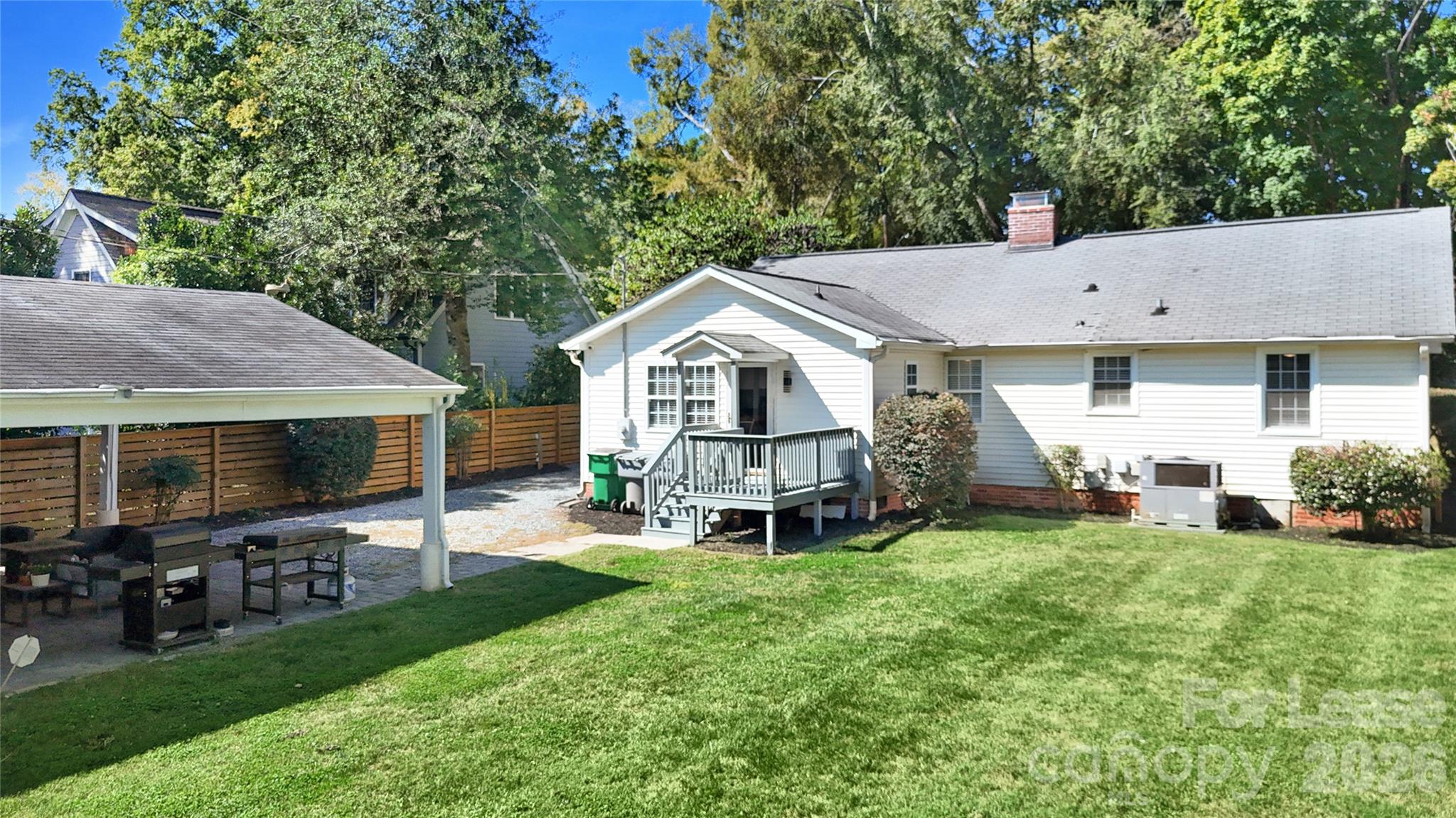 Single Family Residence at 817 Sedgefield Road, Charlotte, photo 33 of 42