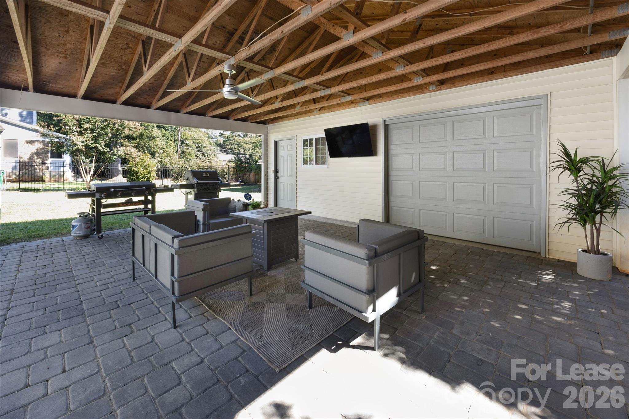 Single Family Residence at 817 Sedgefield Road, Charlotte, photo 37 of 42