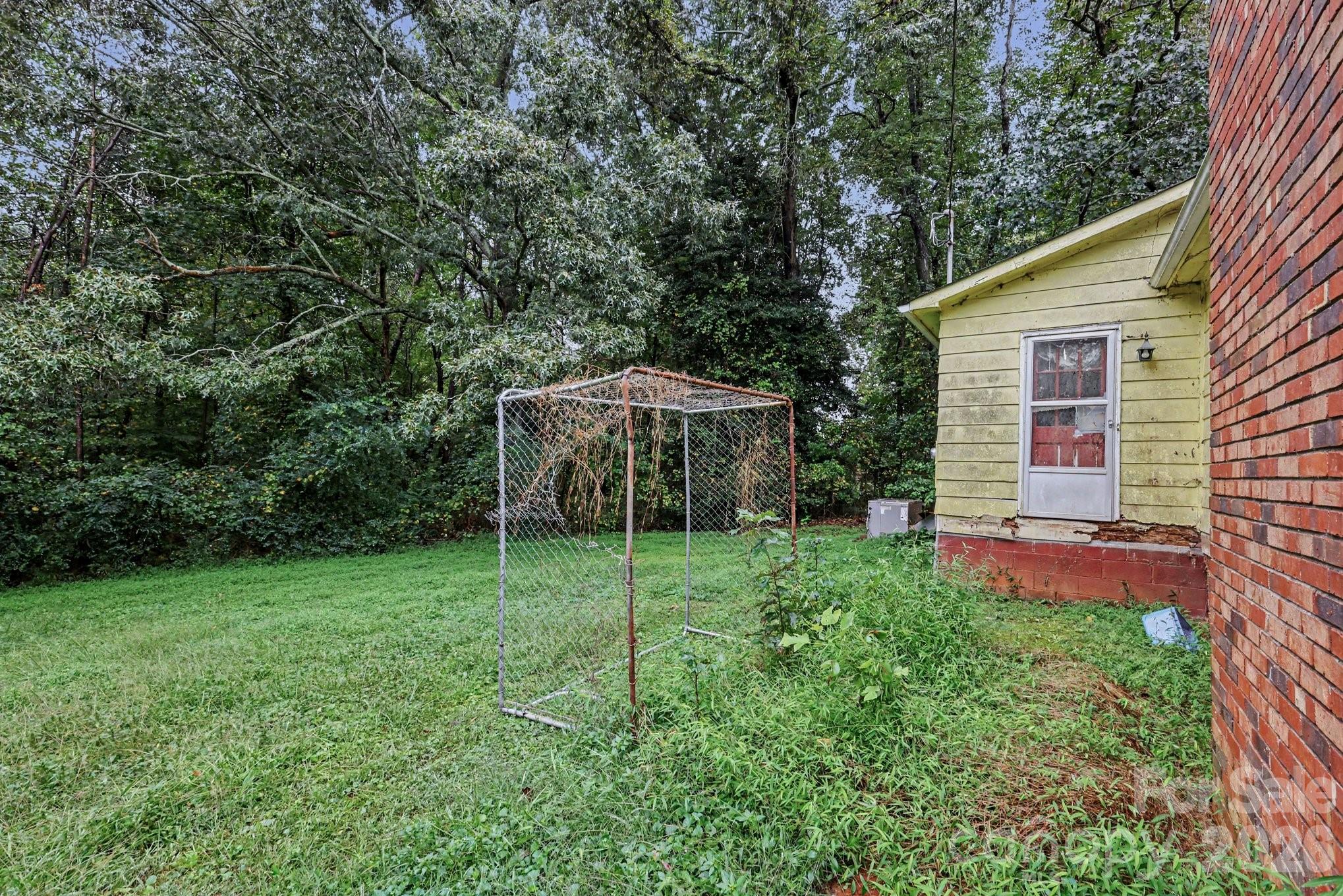 Single Family Residence at 6872 Jake Seagle Road, Vale, photo 24 of 31