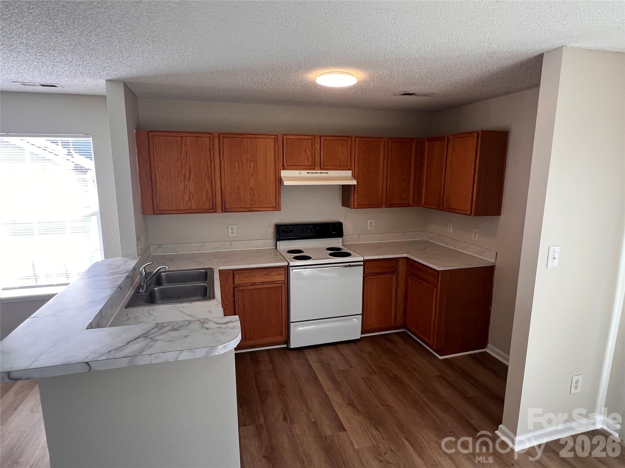 Single Family Residence at 2877 Signal Court SW, Concord, photo 9 of 25