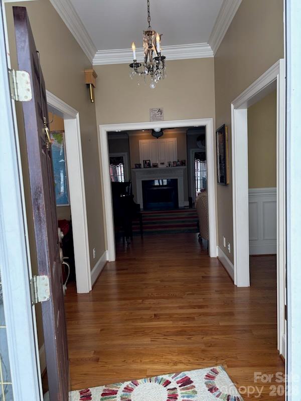 Single Family Residence at 122 Upper Oak Drive, Statesville, photo 8 of 48