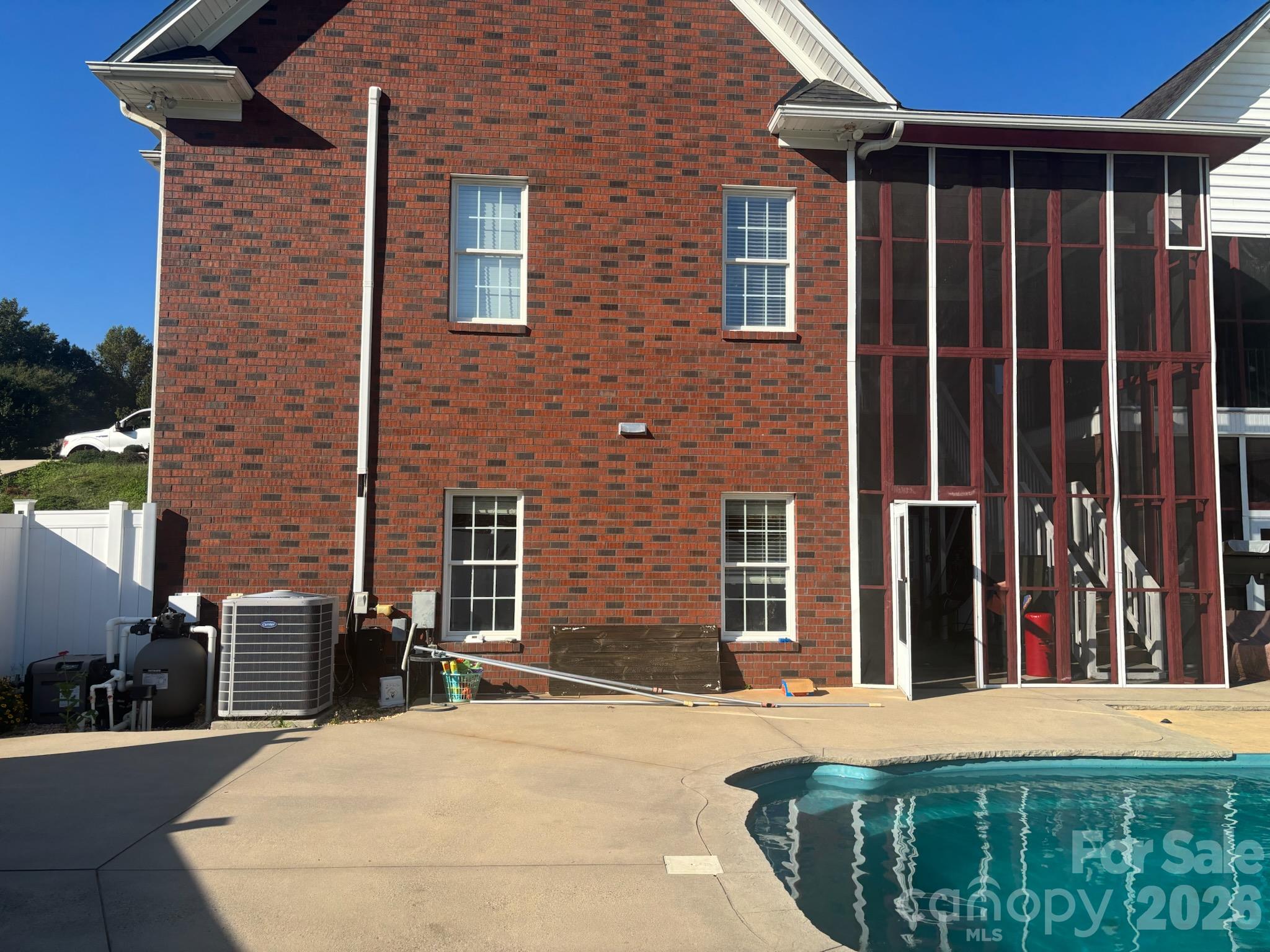 Single Family Residence at 122 Upper Oak Drive, Statesville, photo 32 of 48
