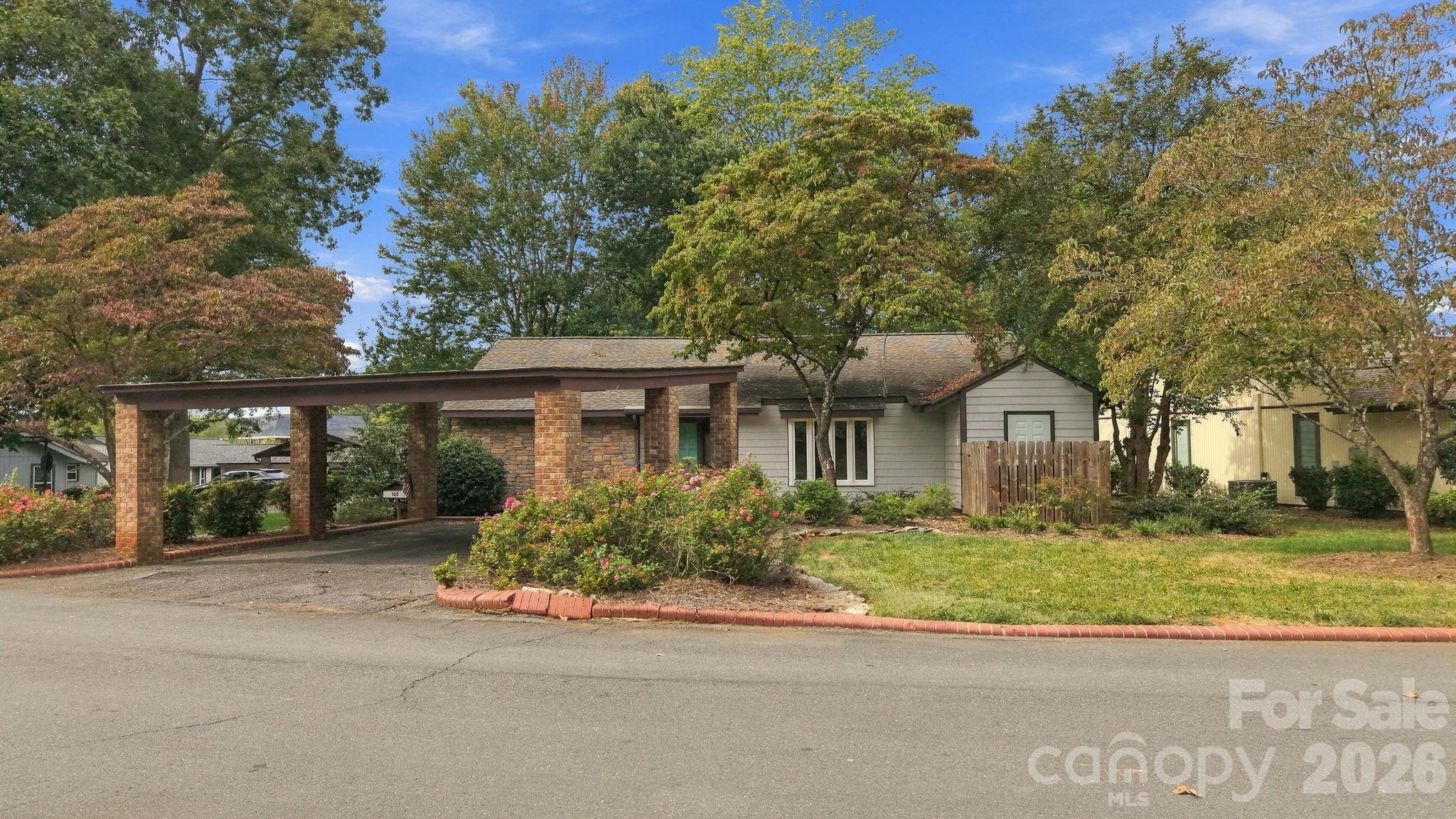 Single Family Residence at 105 N Bermuda Run Drive, Advance, photo 2 of 31