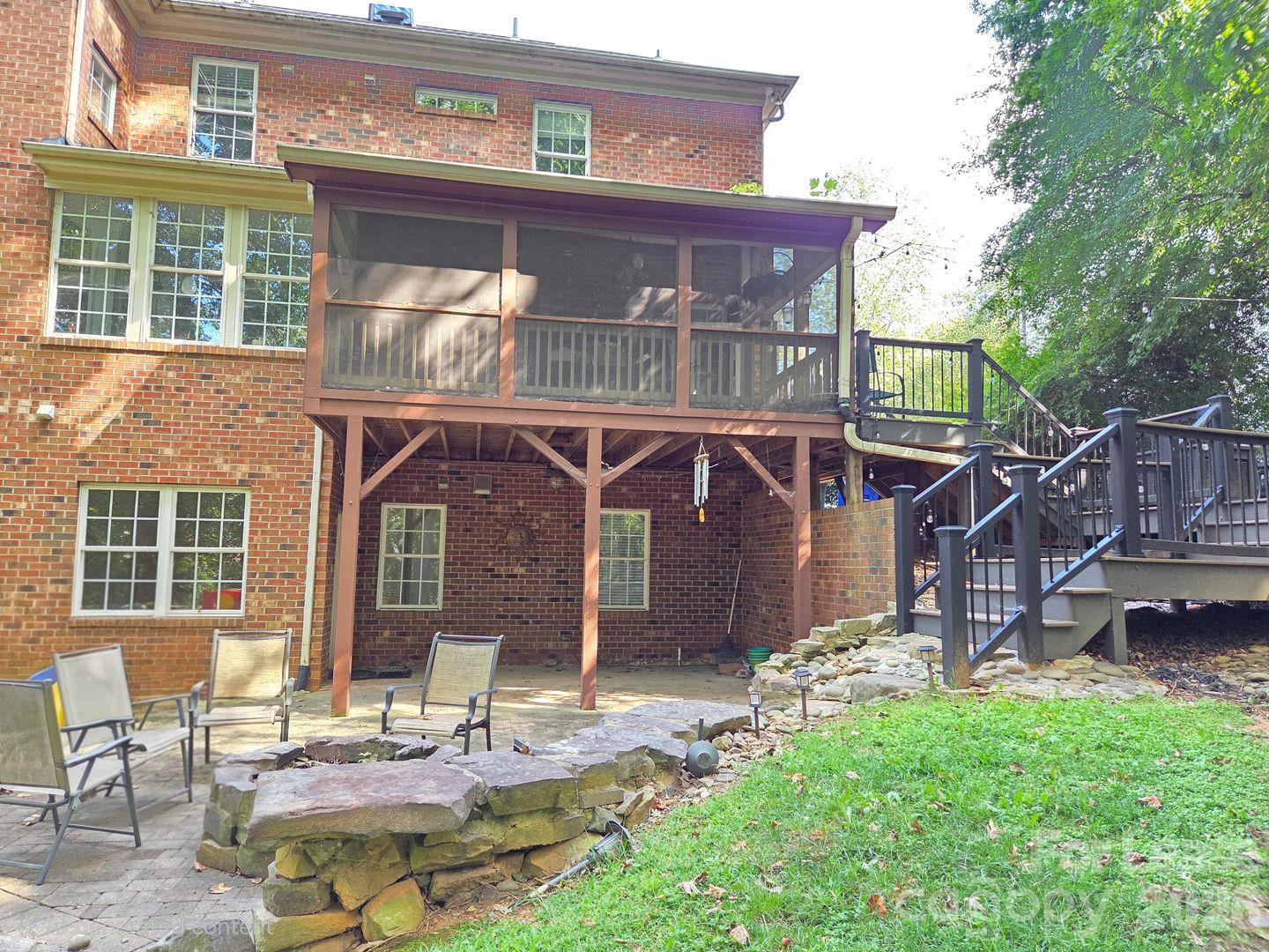 Apartment at 15815 Waldrop Hill Court, Huntersville, photo 7 of 9