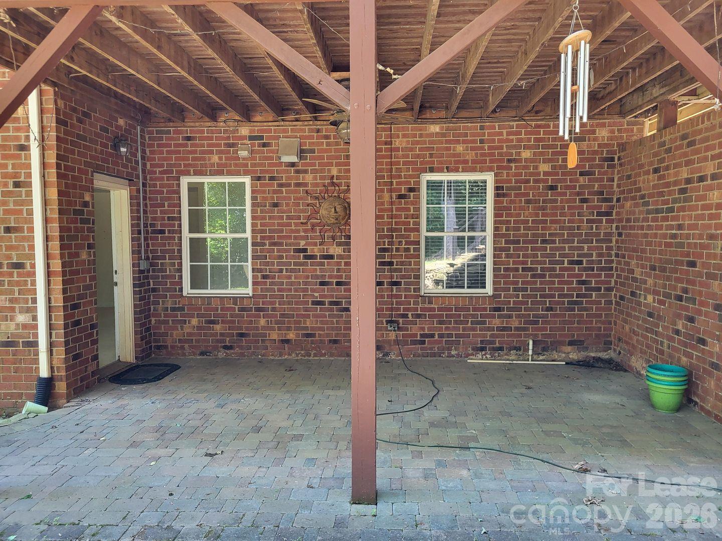 Apartment at 15815 Waldrop Hill Court, Huntersville, photo 8 of 9