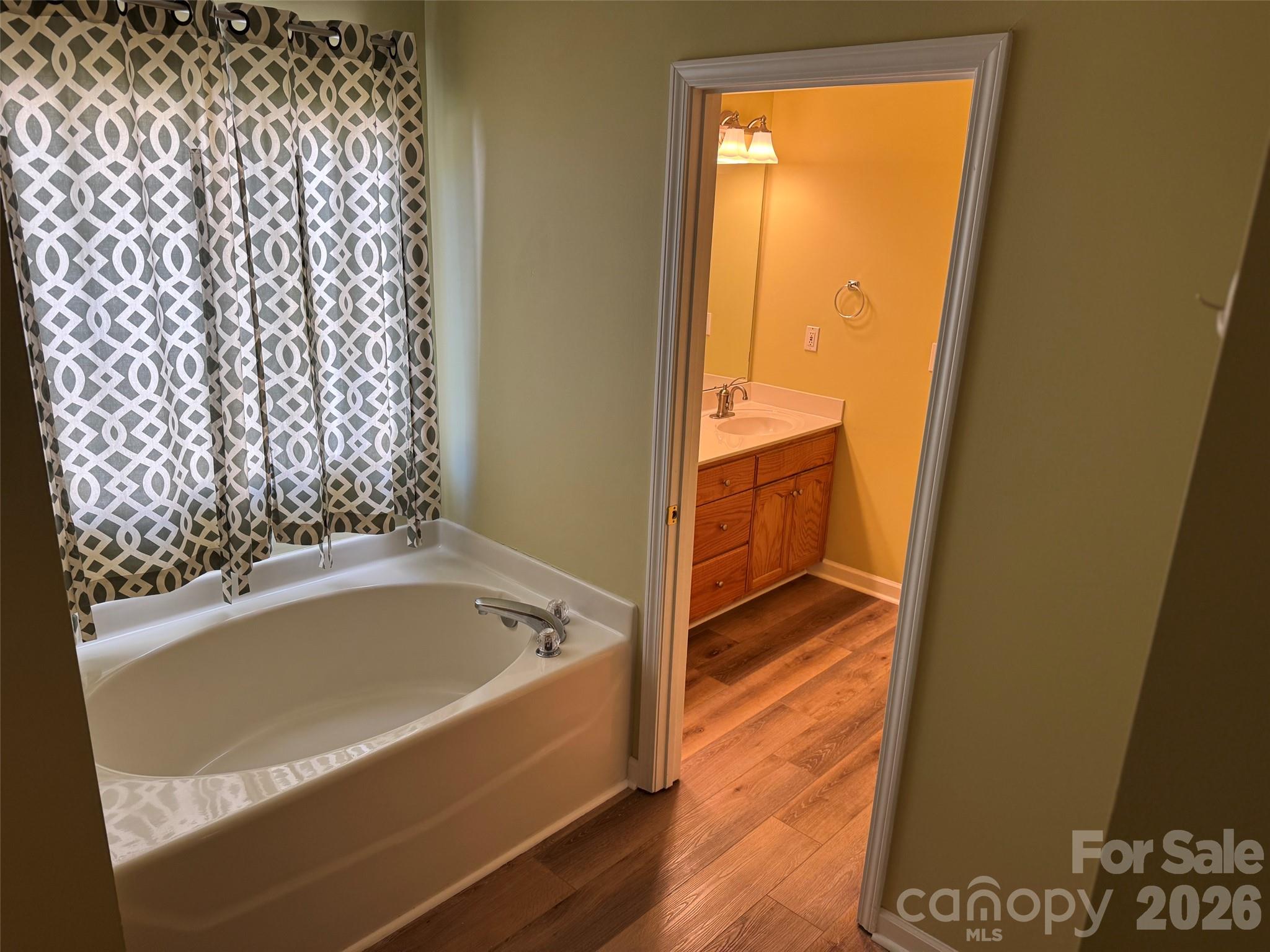 Single Family Residence at 204 Silver Birch Lane, Mount Holly, photo 10 of 17