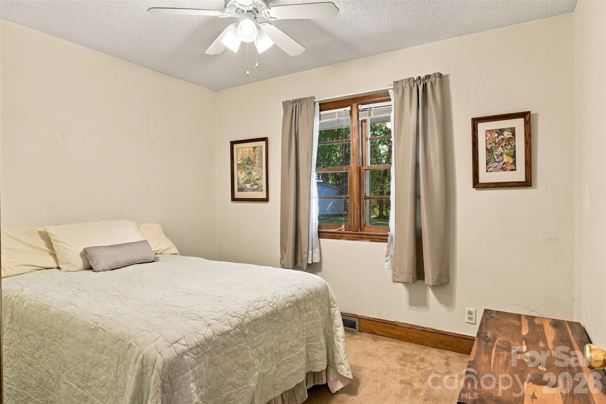 Single Family Residence at 7218 Lakeside Drive N, Charlotte, photo 19 of 30