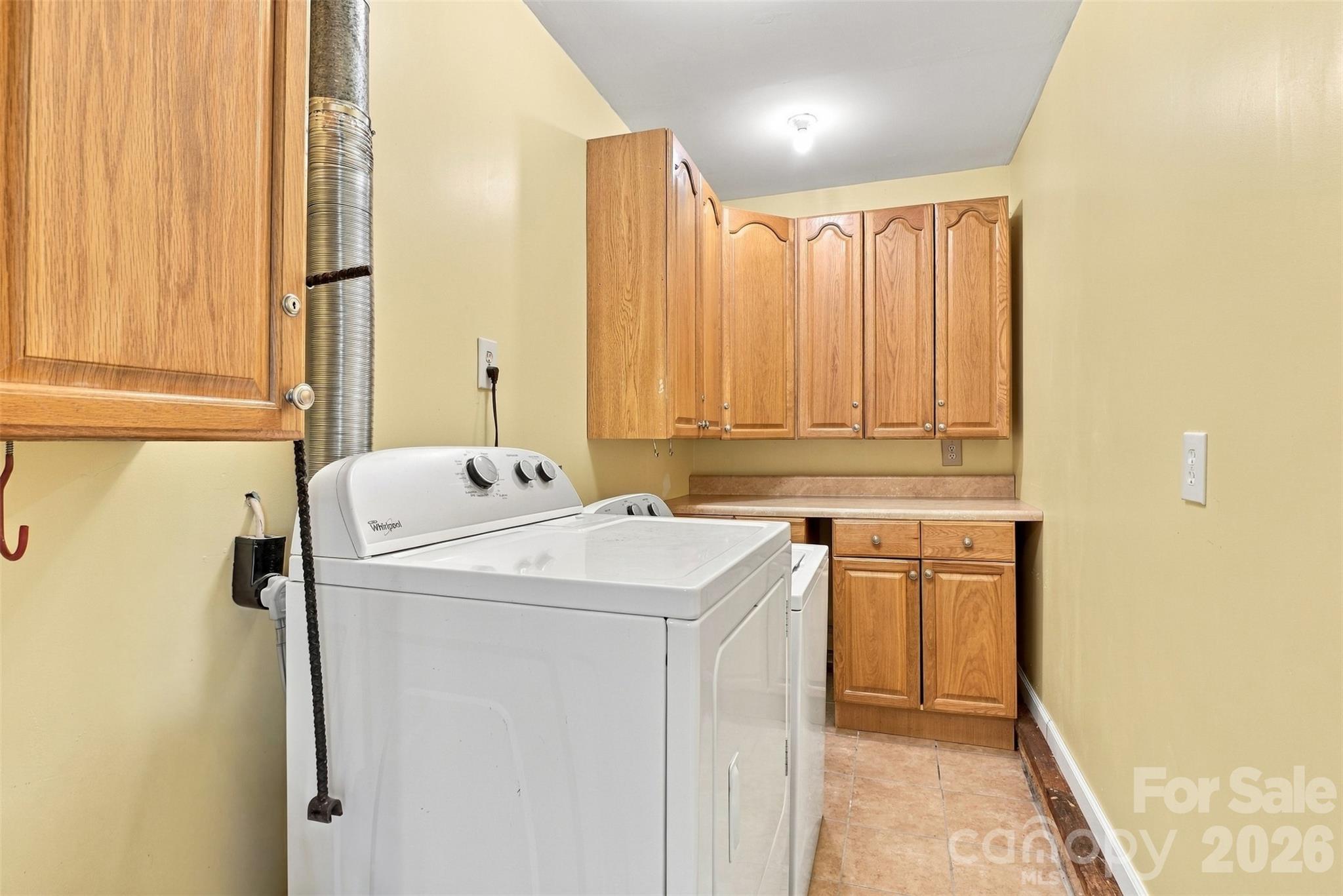 Single Family Residence at 7218 Lakeside Drive N, Charlotte, photo 22 of 30