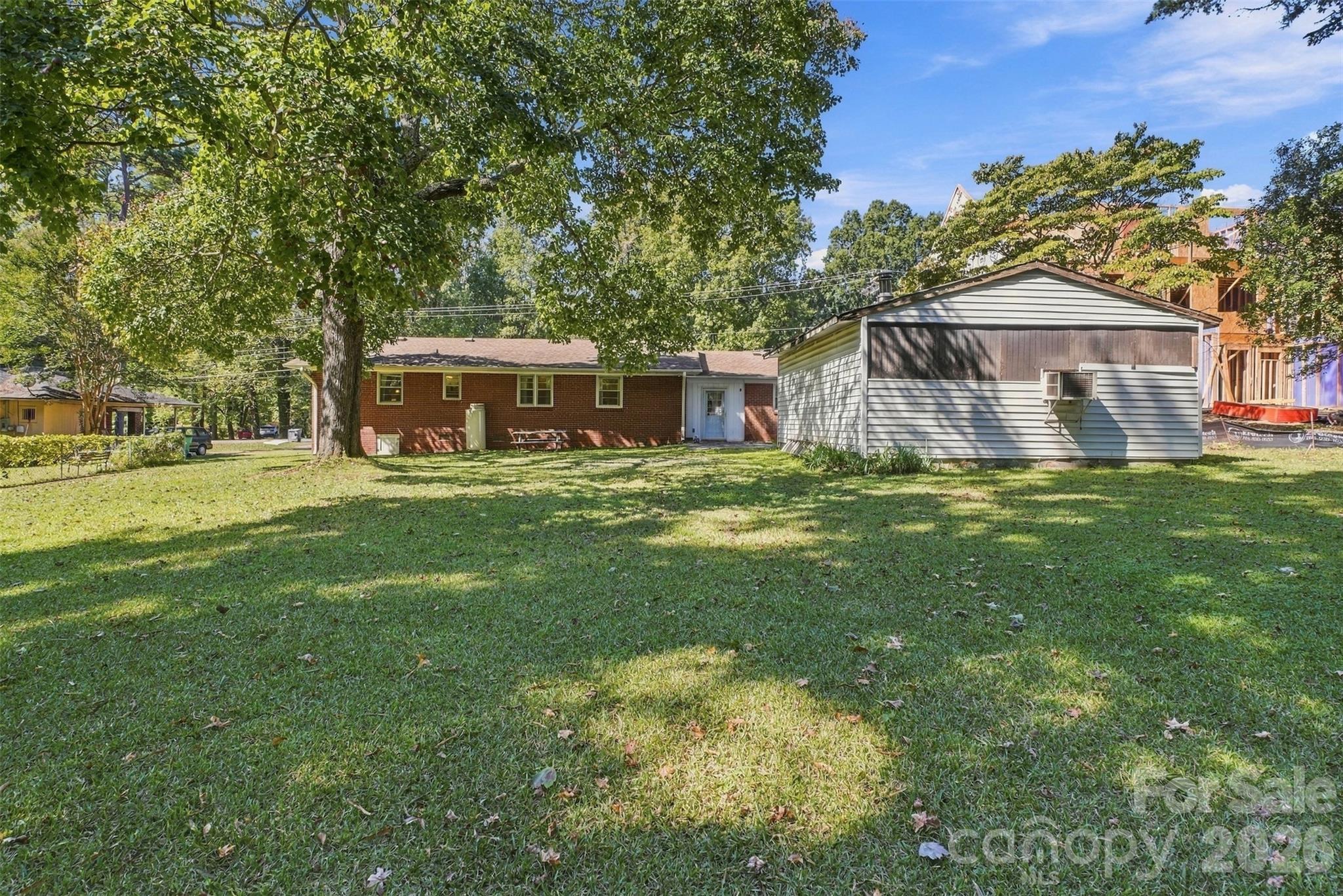 Single Family Residence at 7218 Lakeside Drive N, Charlotte, photo 29 of 30
