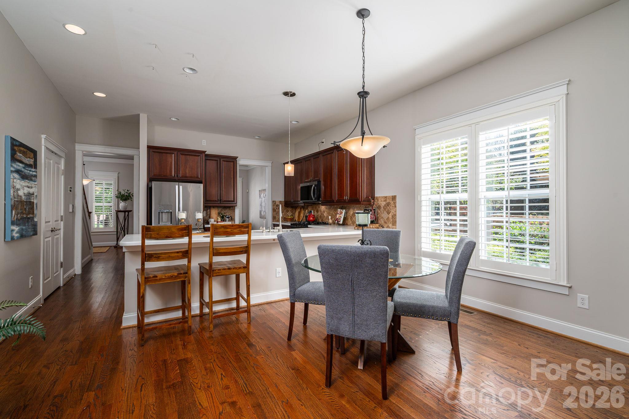 Single Family Residence at 113 Ft. William Avenue, Belmont, photo 11 of 46