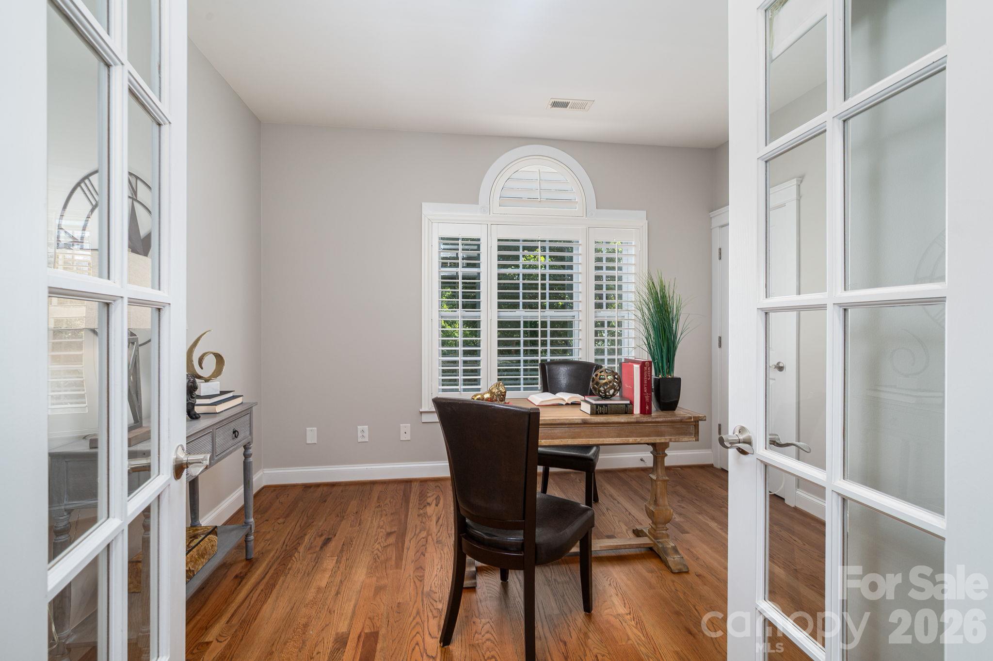 Office/bed 5 - 113 Ft. William Avenue, Belmont