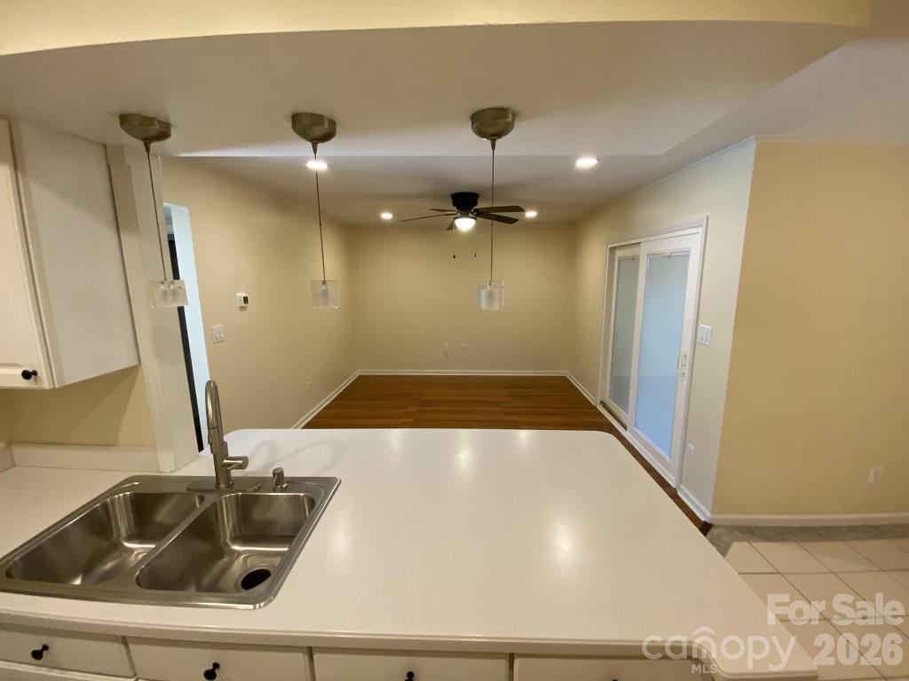 Condominium at 11013 Running Ridge Road, Charlotte, photo 4 of 12