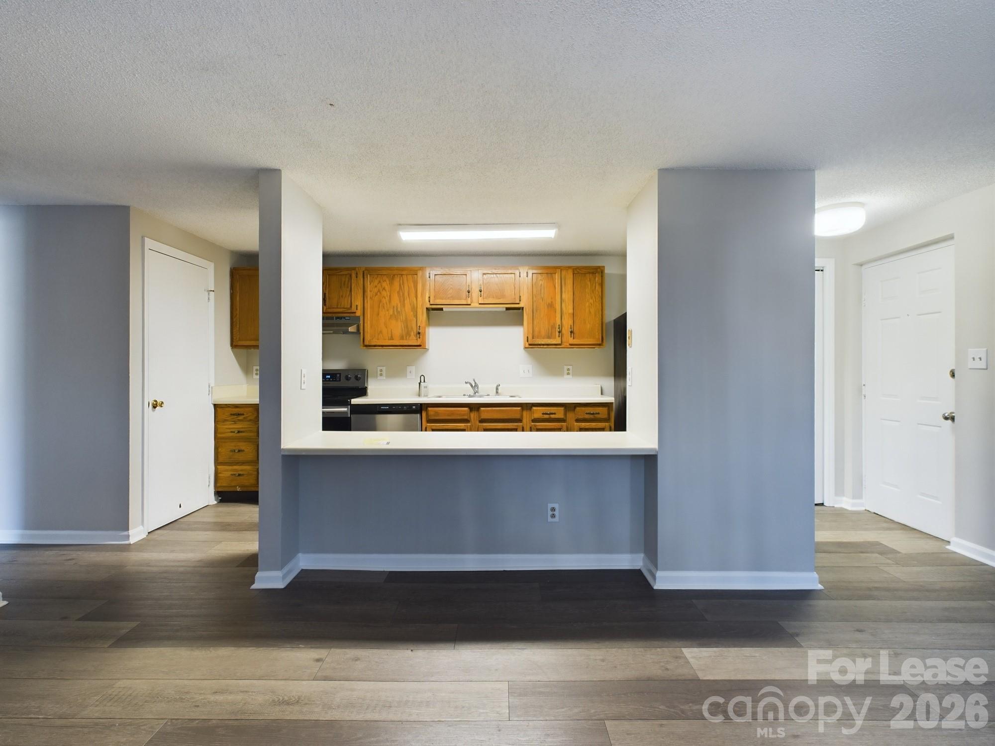 Apartment at 9511 Shannon green Drive, Charlotte, photo 7 of 21
