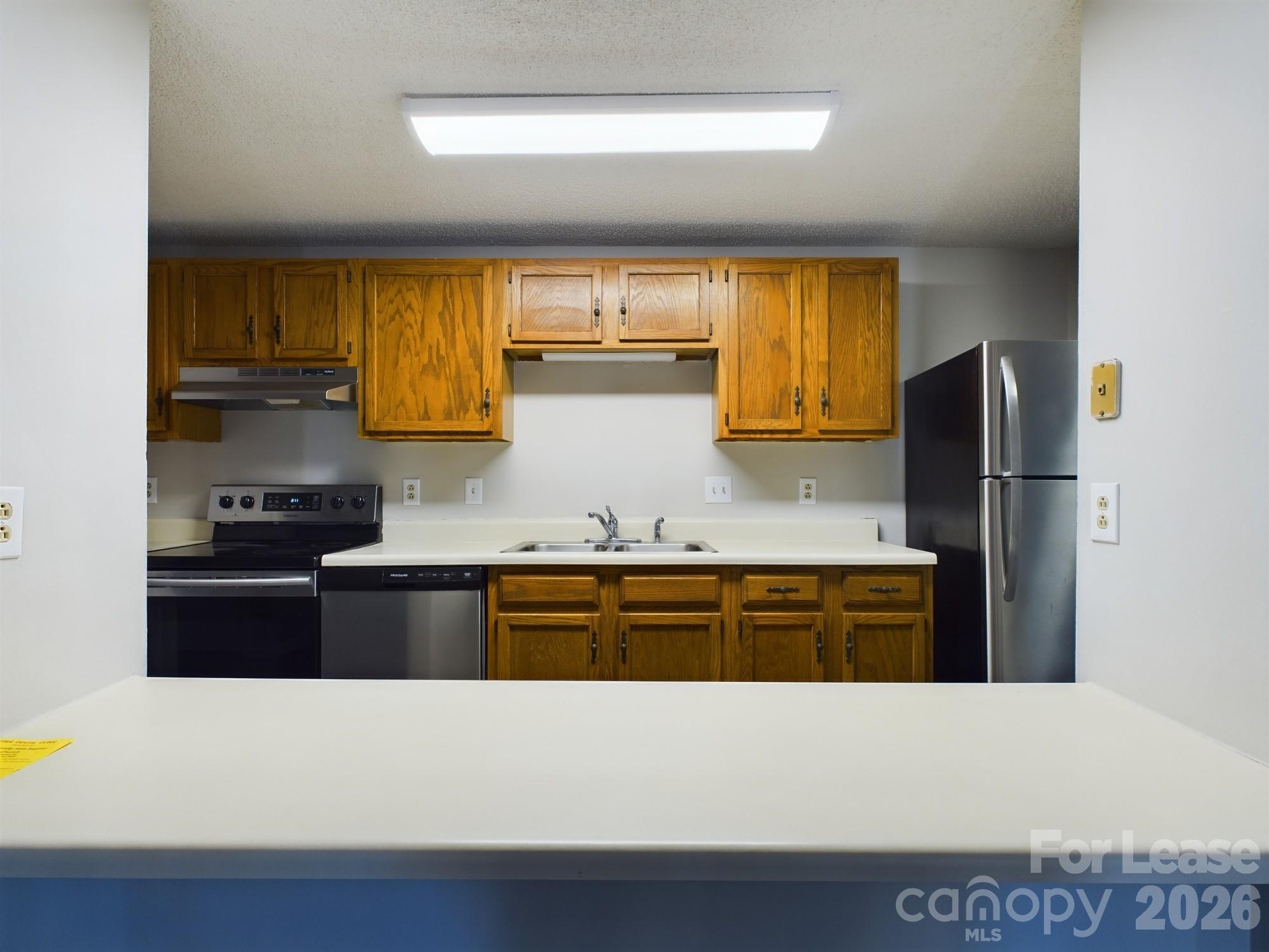 Apartment at 9511 Shannon green Drive, Charlotte, photo 8 of 21