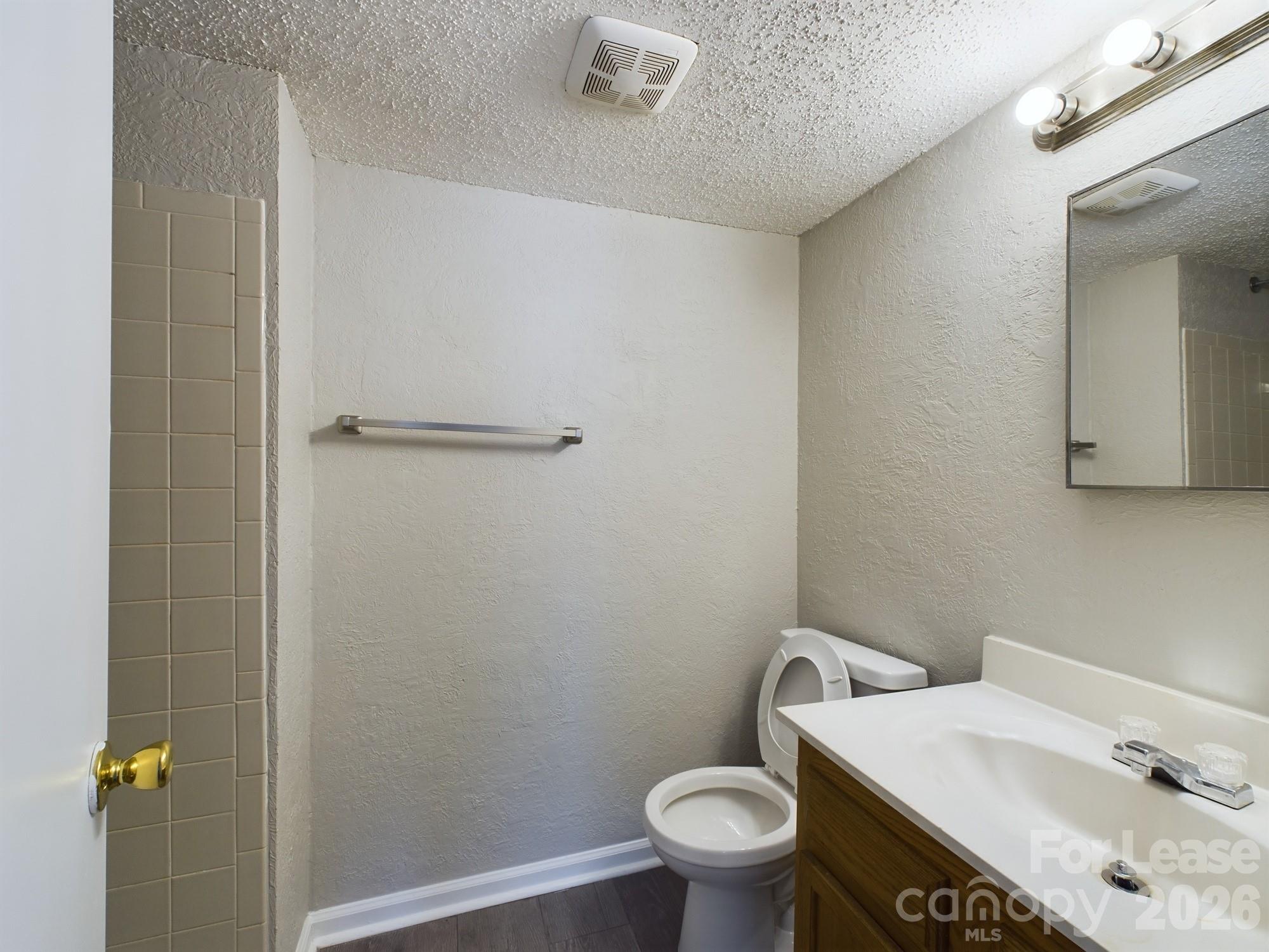 Apartment at 9511 Shannon green Drive, Charlotte, photo 16 of 21