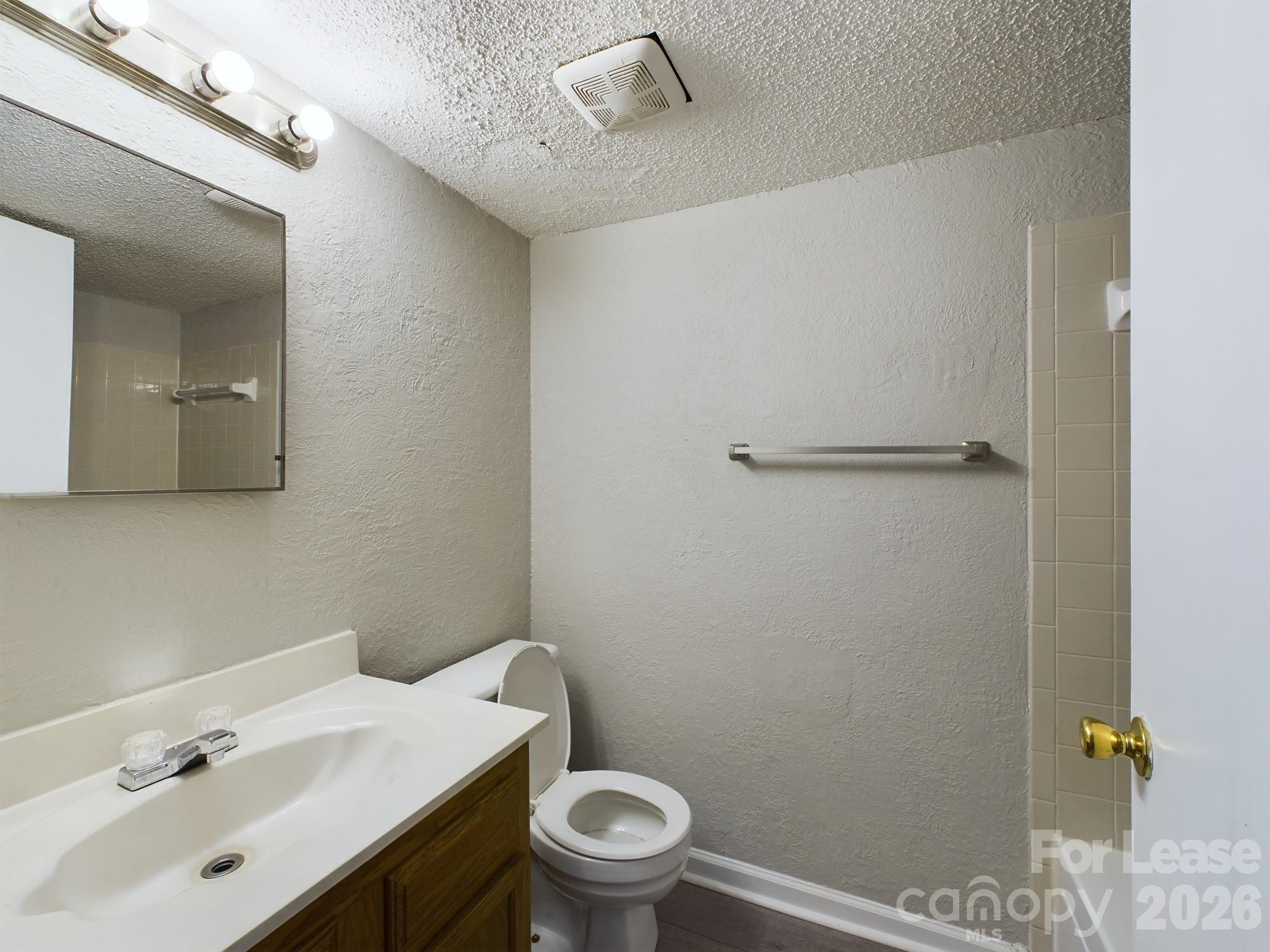 Apartment at 9511 Shannon green Drive, Charlotte, photo 19 of 21