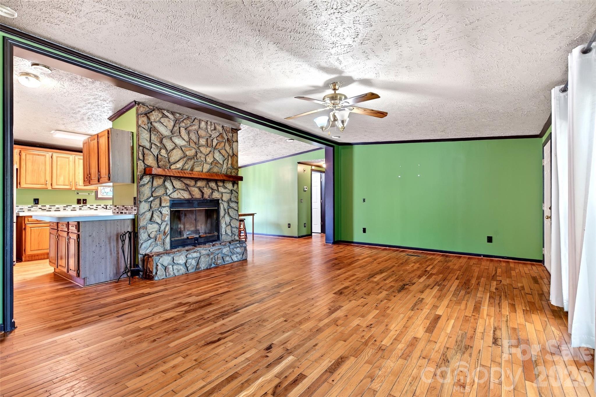 Single Family Residence at 1685 Arbuckle Road, Burnsville, photo 7 of 39