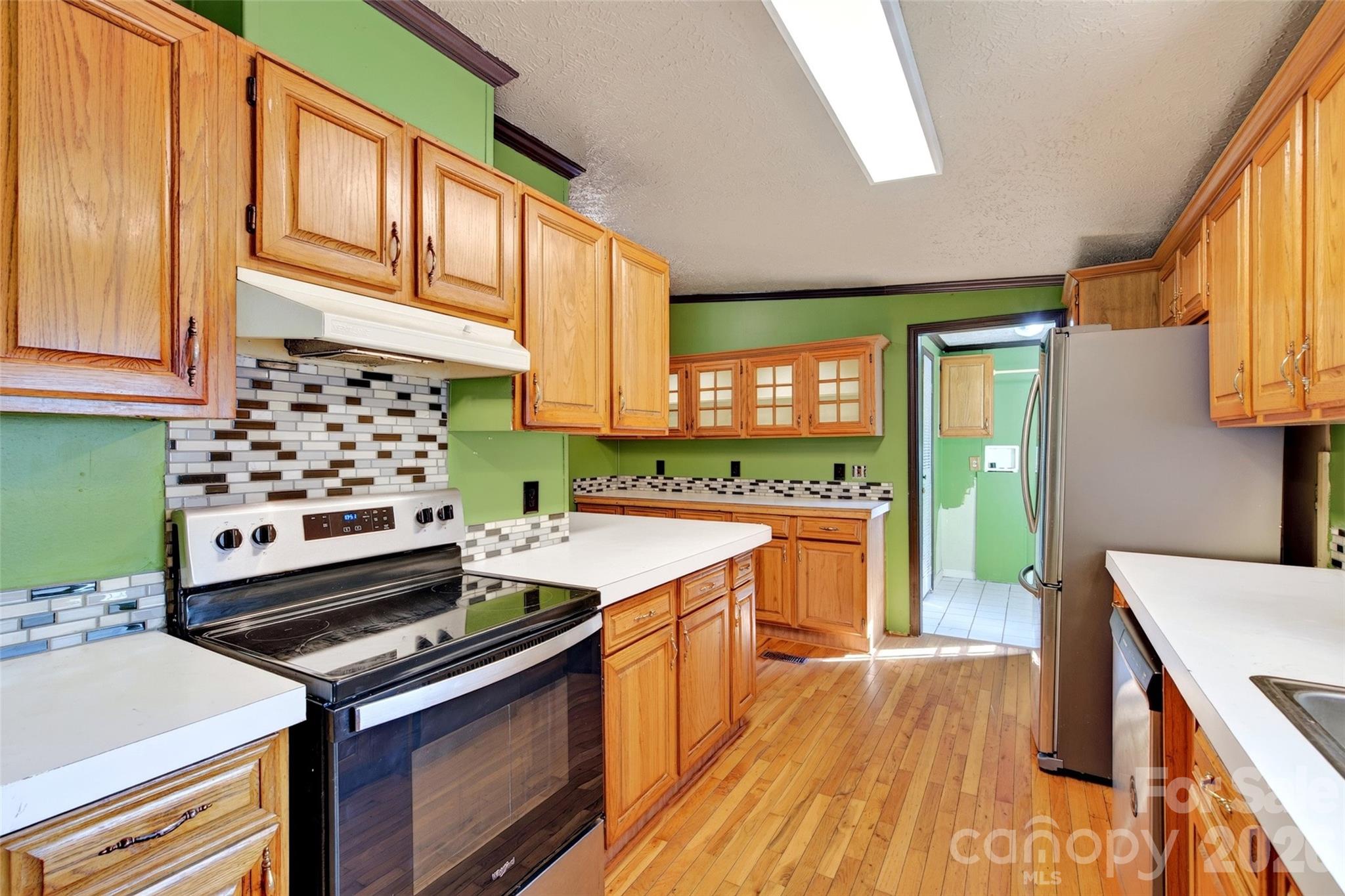 Single Family Residence at 1685 Arbuckle Road, Burnsville, photo 14 of 39