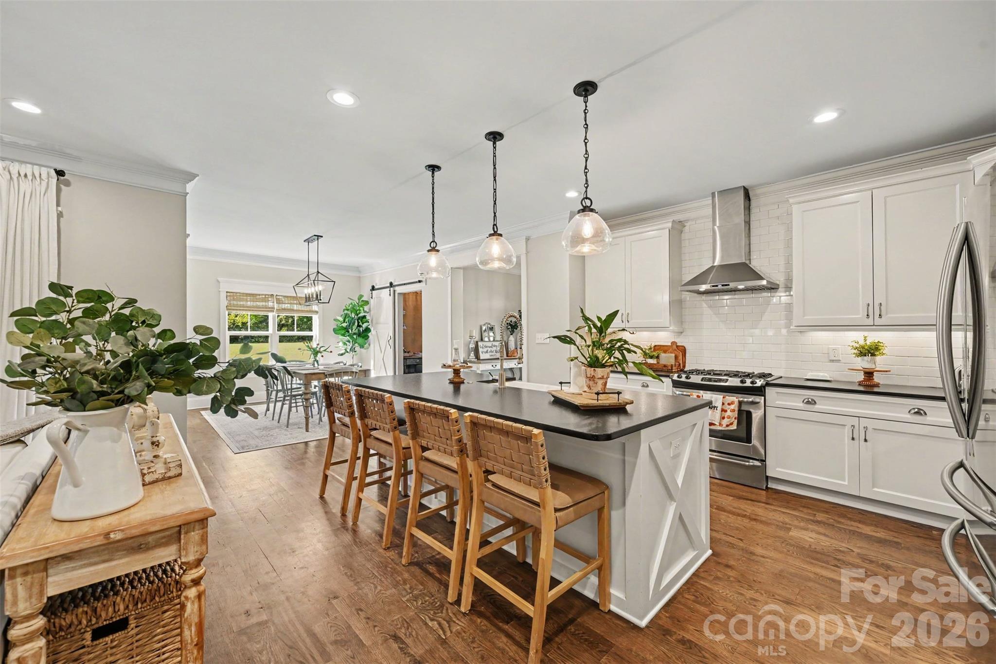 Single Family Residence at 14438 Beatties Ford Road, Huntersville, photo 12 of 37
