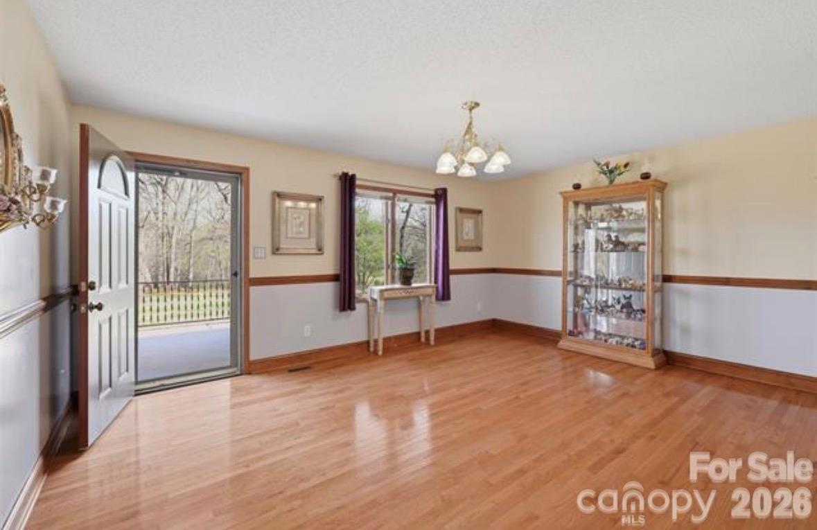 Dining room - 328 Davidson Court, Taylorsville