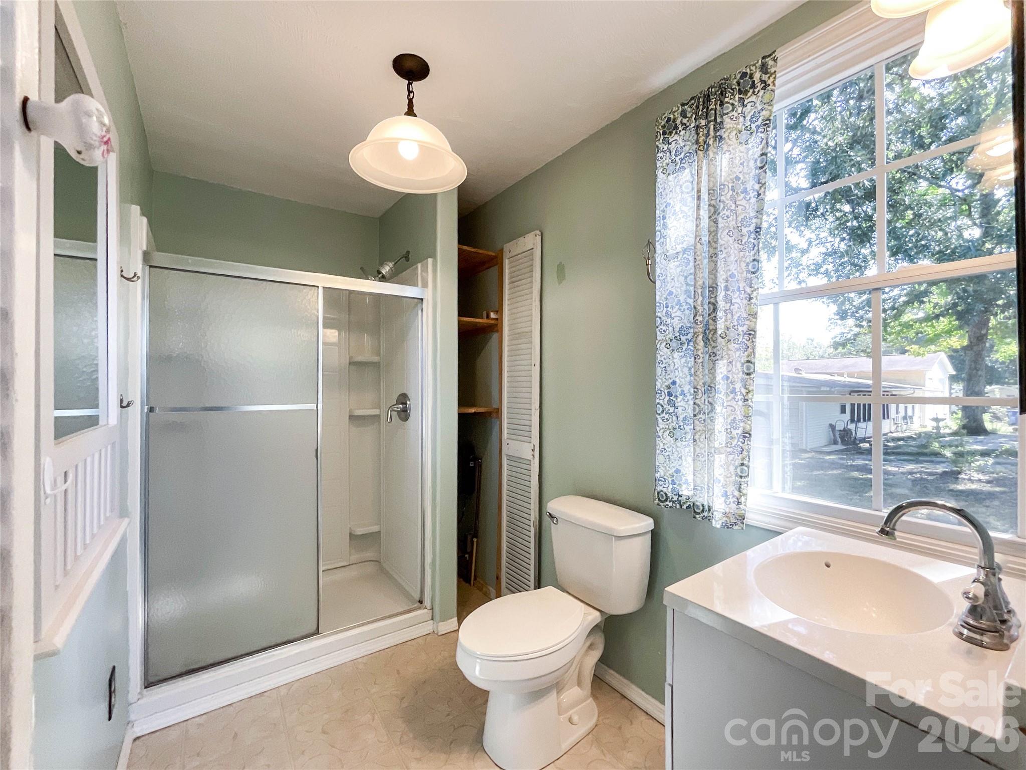 Primary Bath Back apt - 6708 Aerowood Circle, Waxhaw