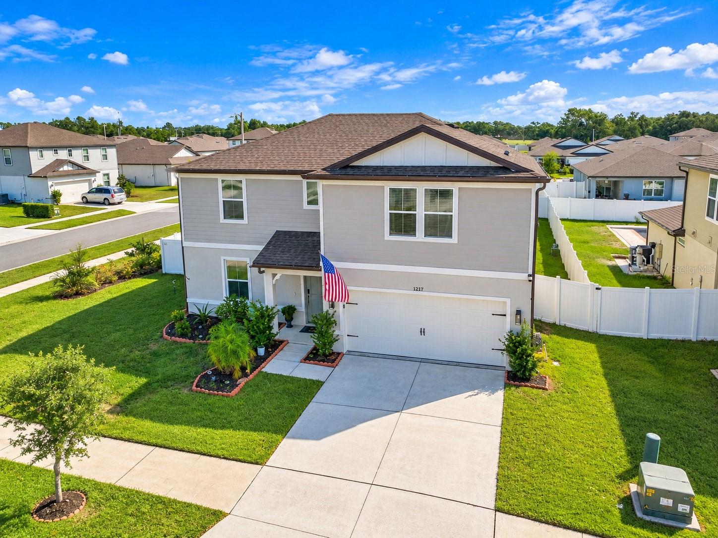 1217 MICHELANGELO LN