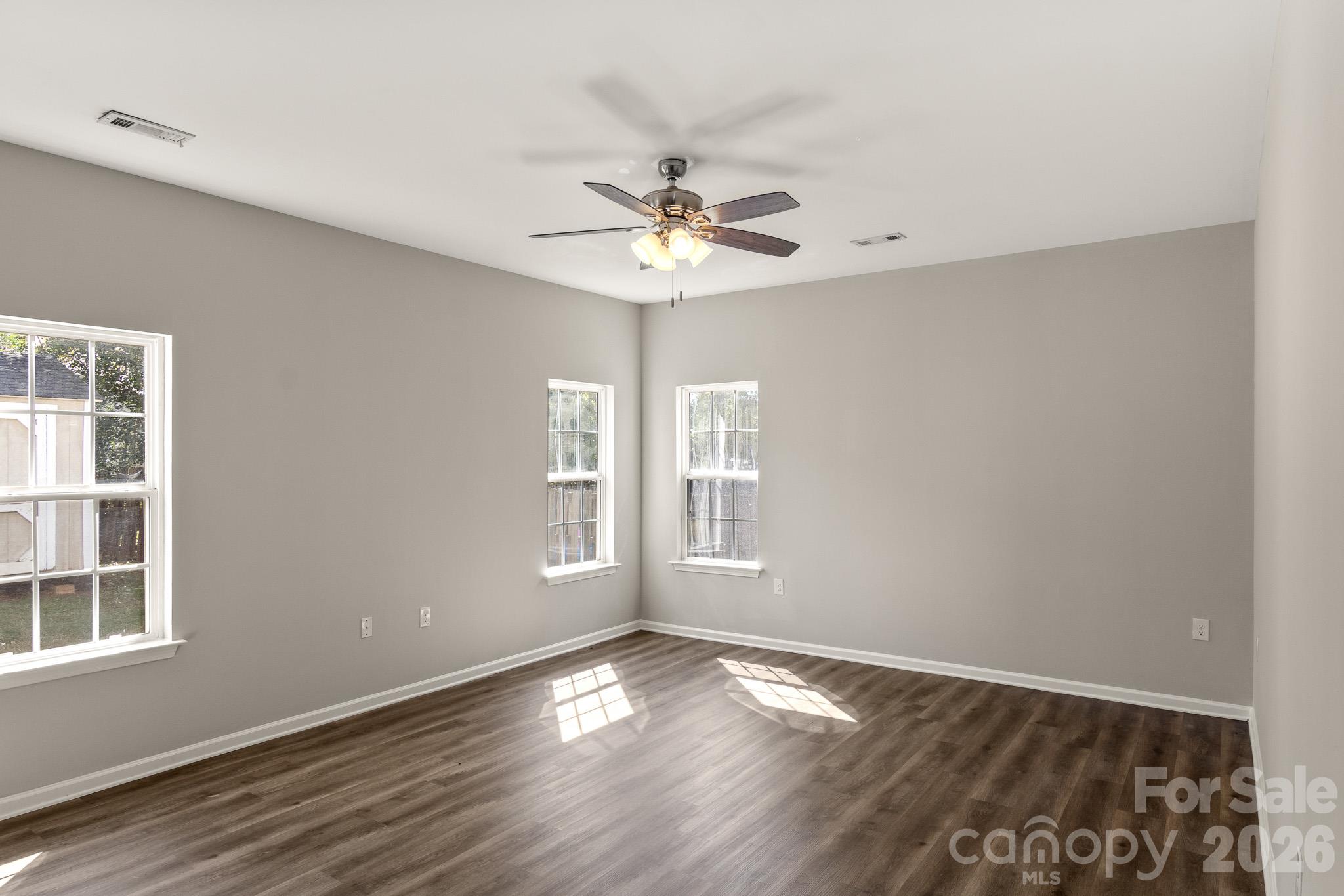 Single Family Residence at 175 Scanlon Road, Mooresville, photo 17 of 48